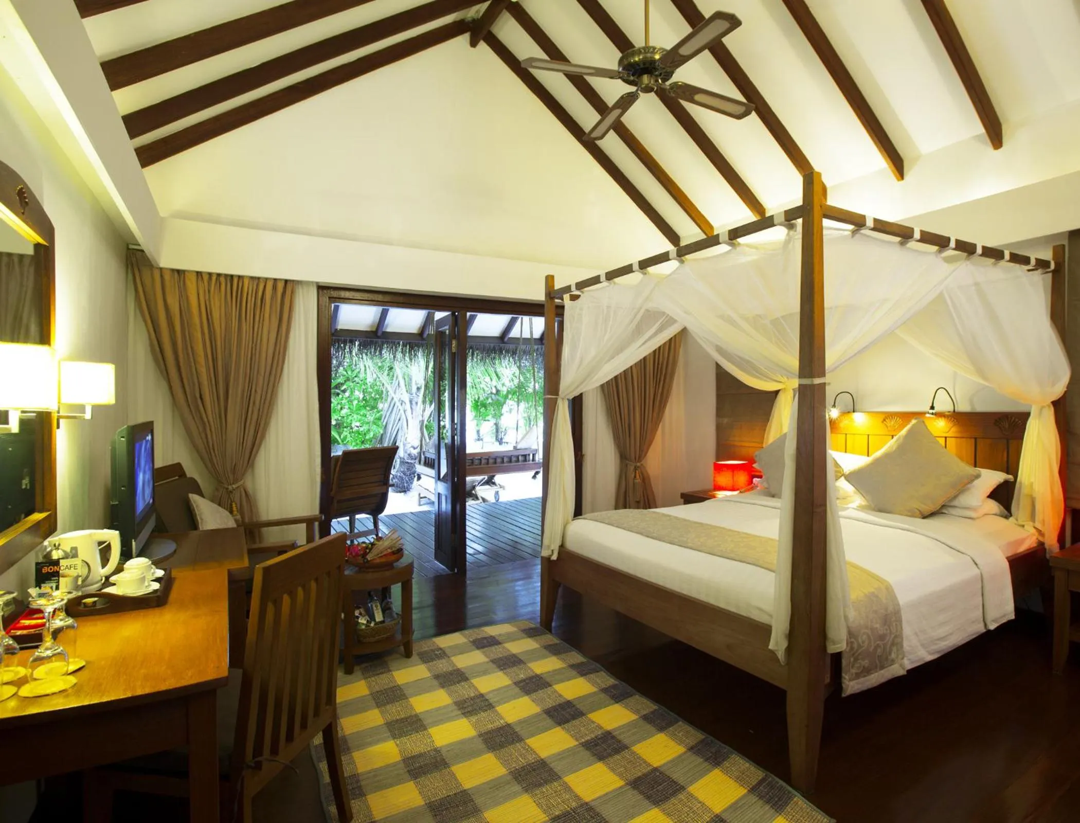 Bedroom, Bed in Medhufushi Island Resort