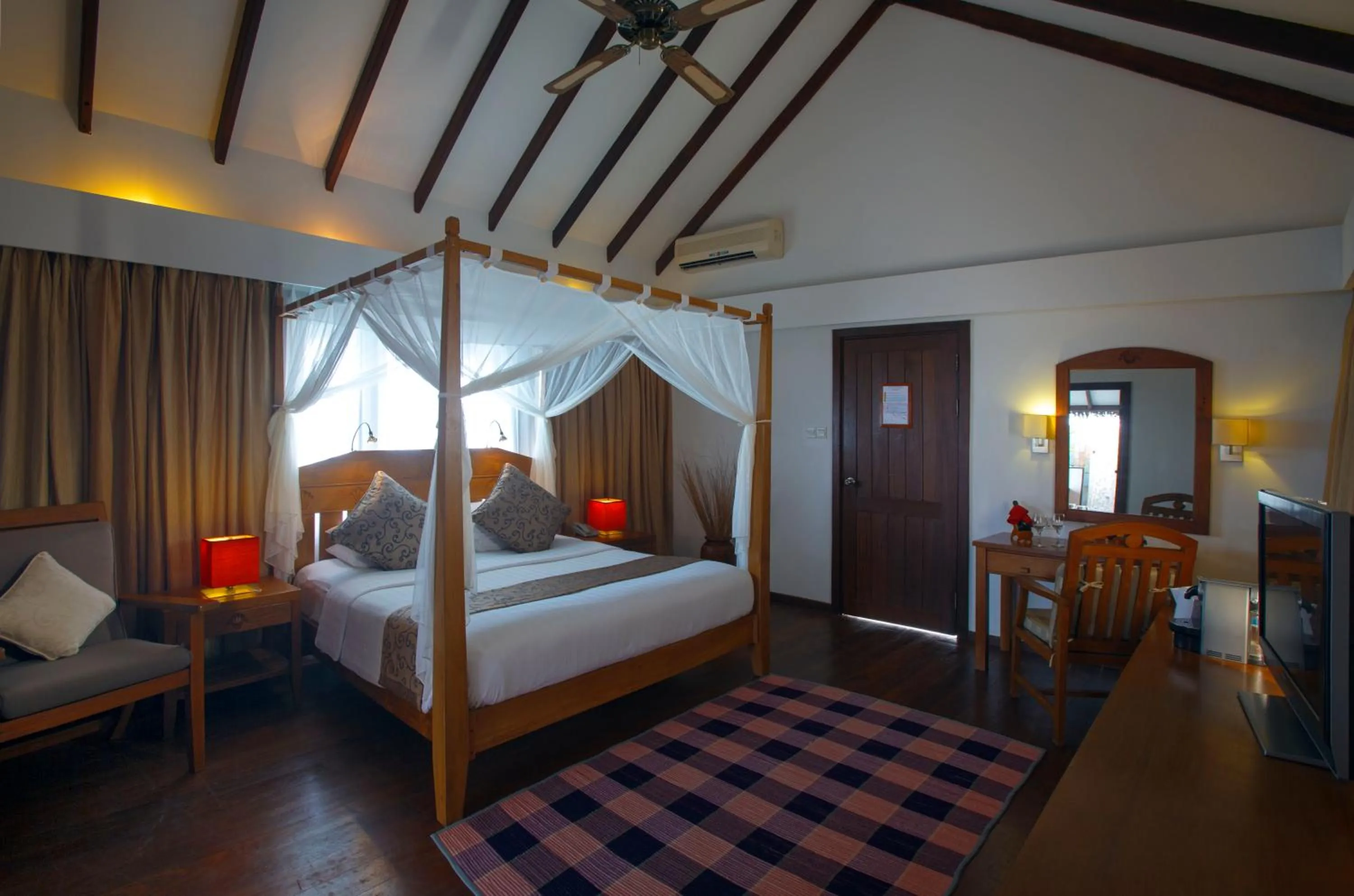 Bedroom, Bed in Medhufushi Island Resort