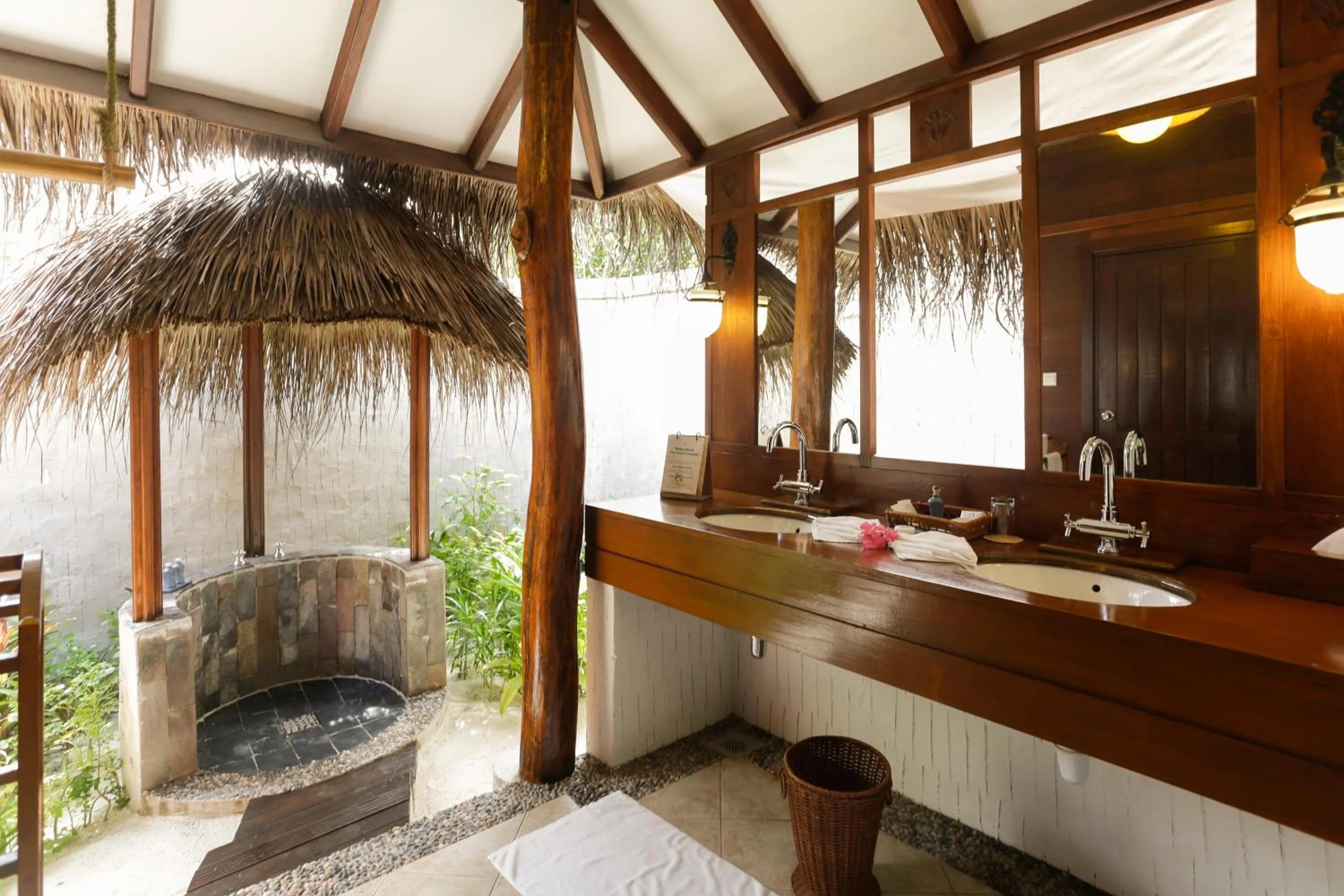 Bathroom in Medhufushi Island Resort