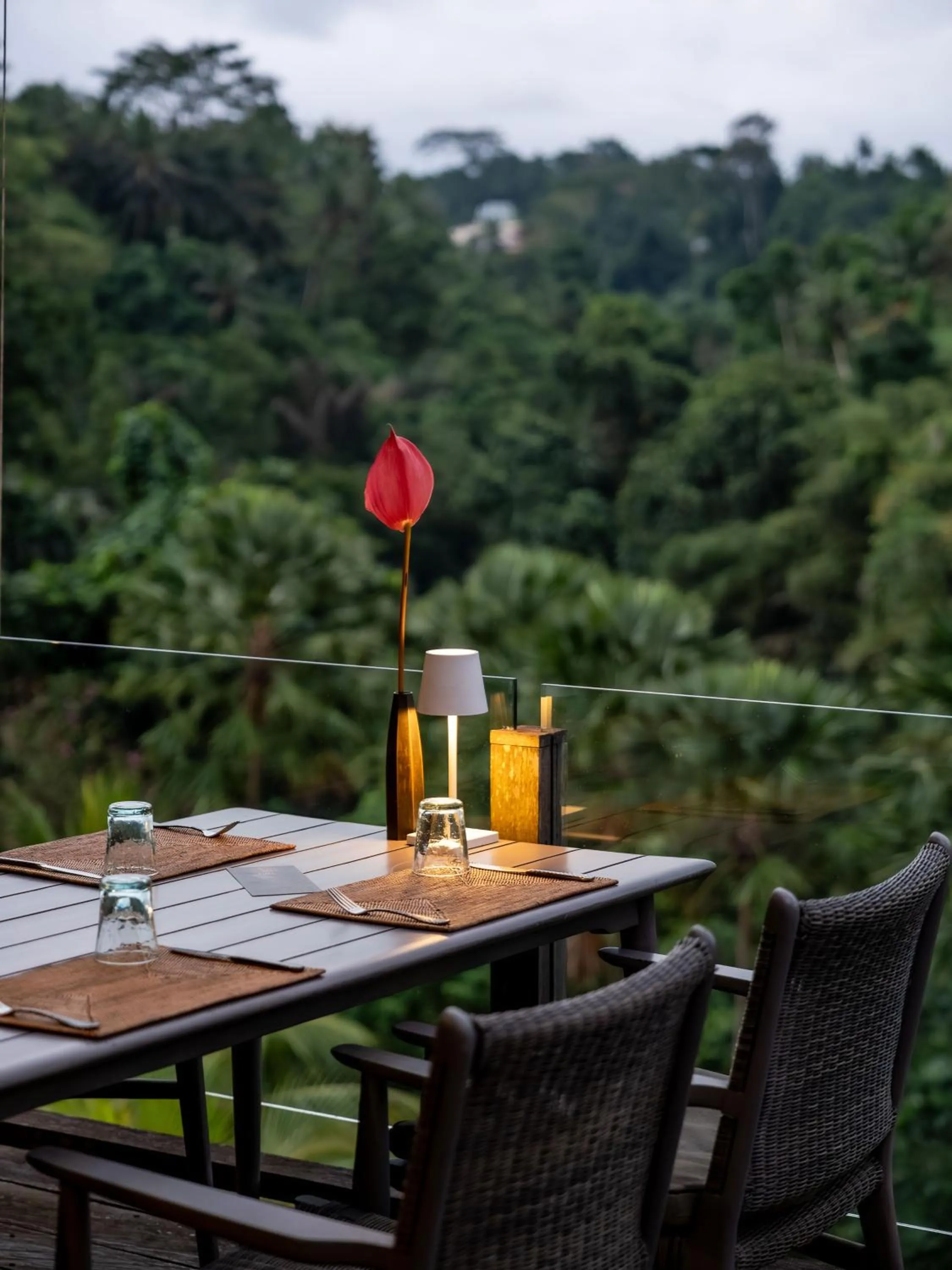 Restaurant/places to eat in Chapung Sebali Resort