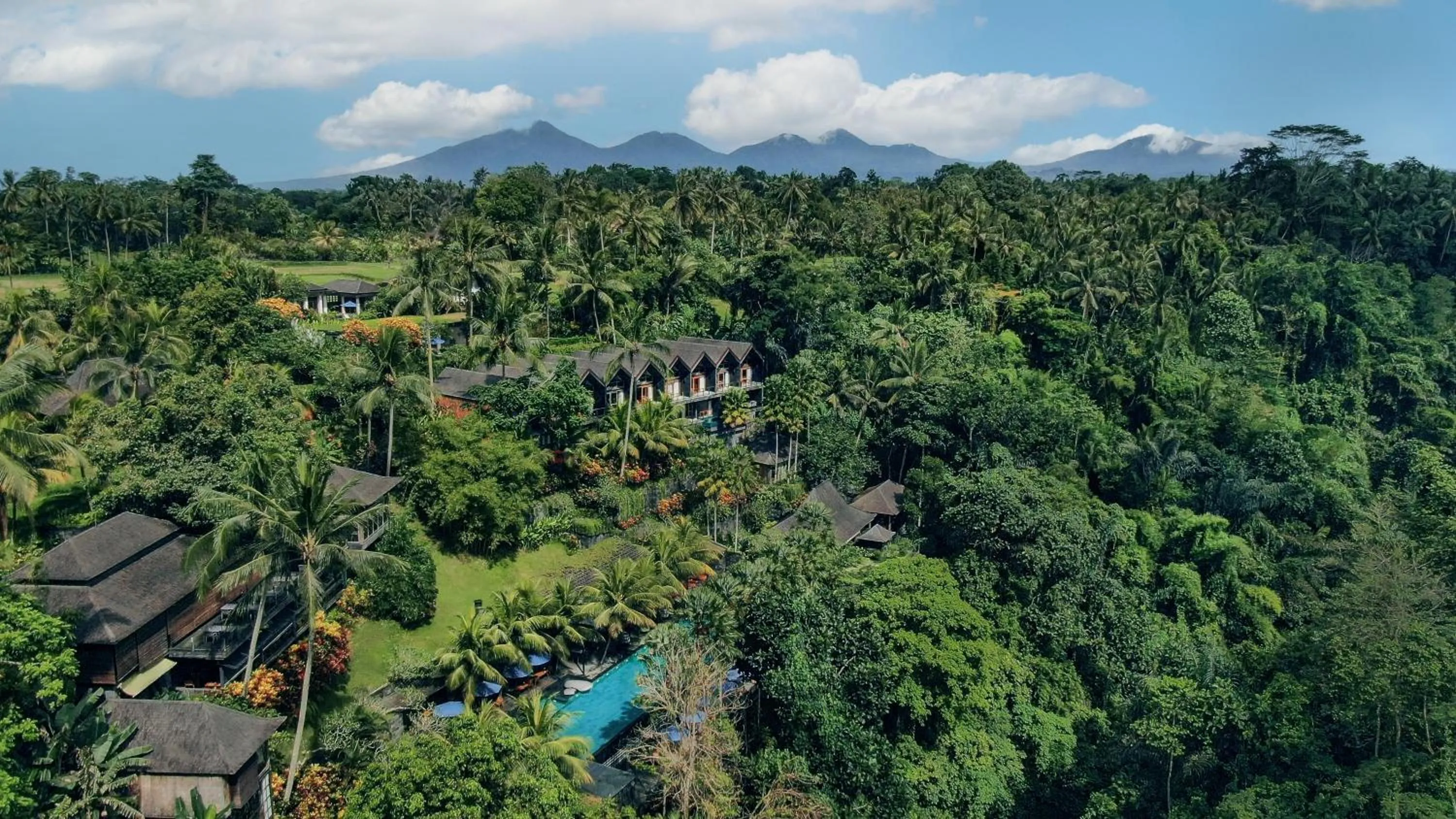 Nearby landmark in Chapung Sebali Resort