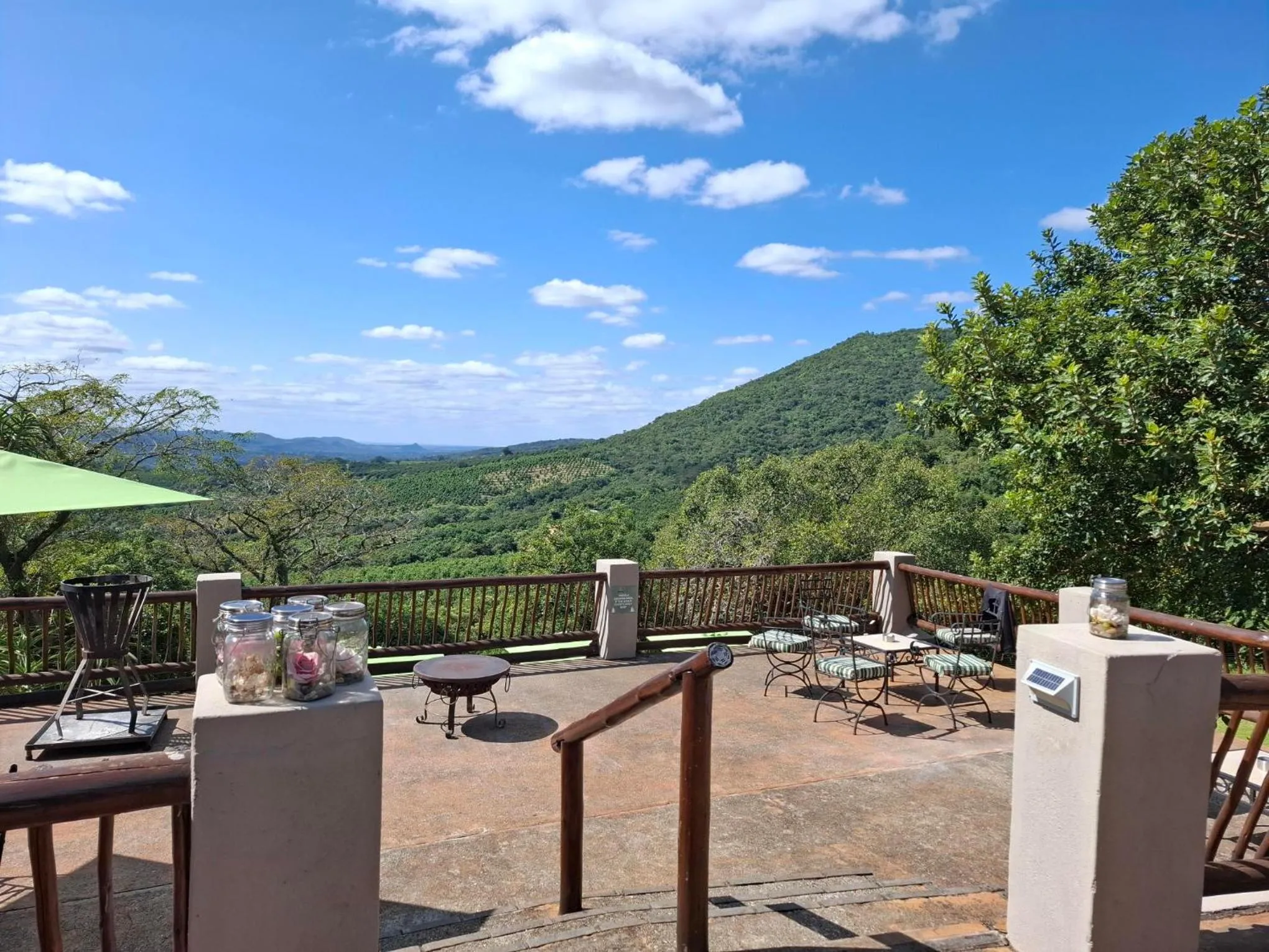 Patio in Chestnut Country Lodge