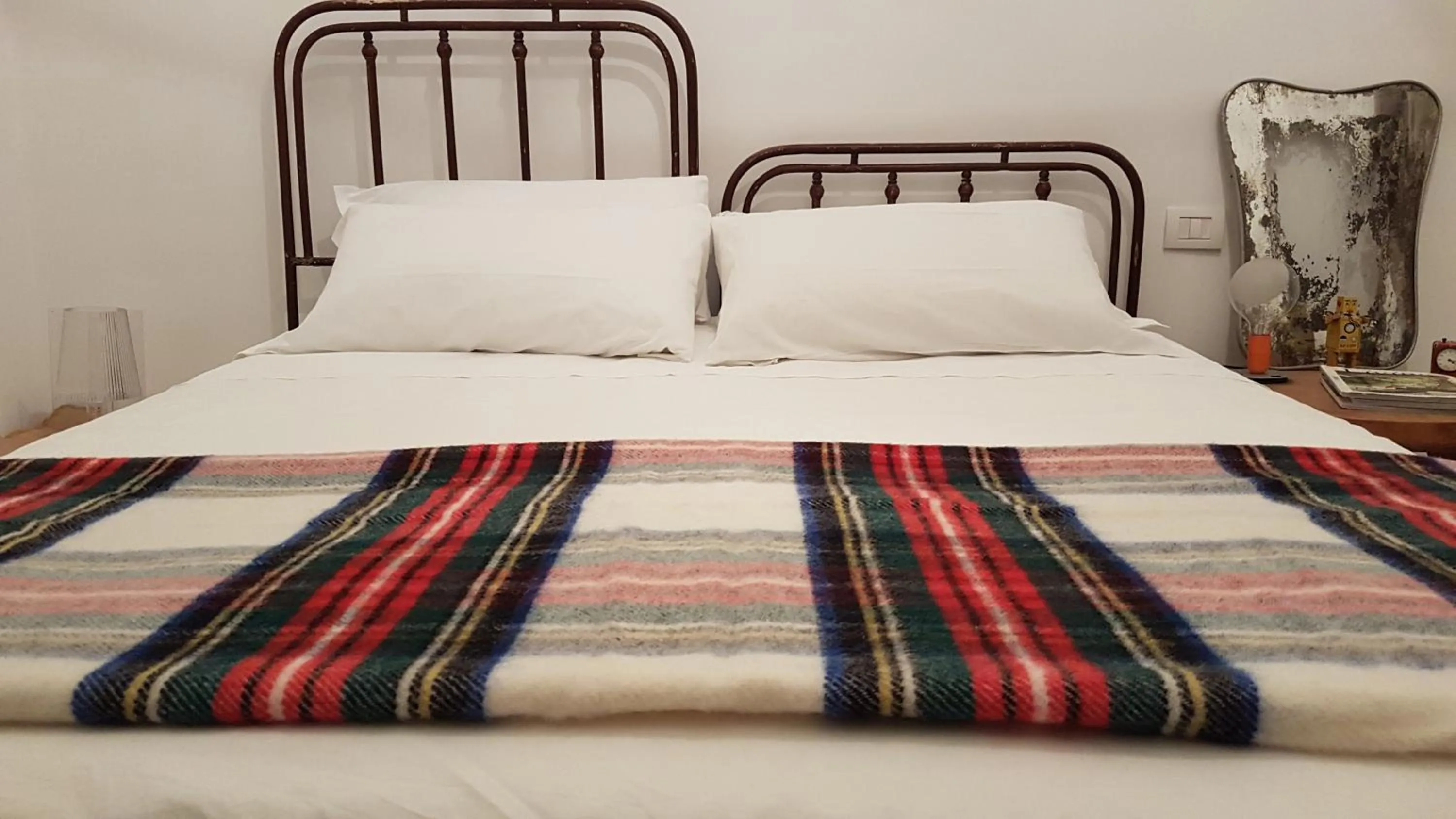 Bed in Palazzo Bevilacqua Napoli B&B