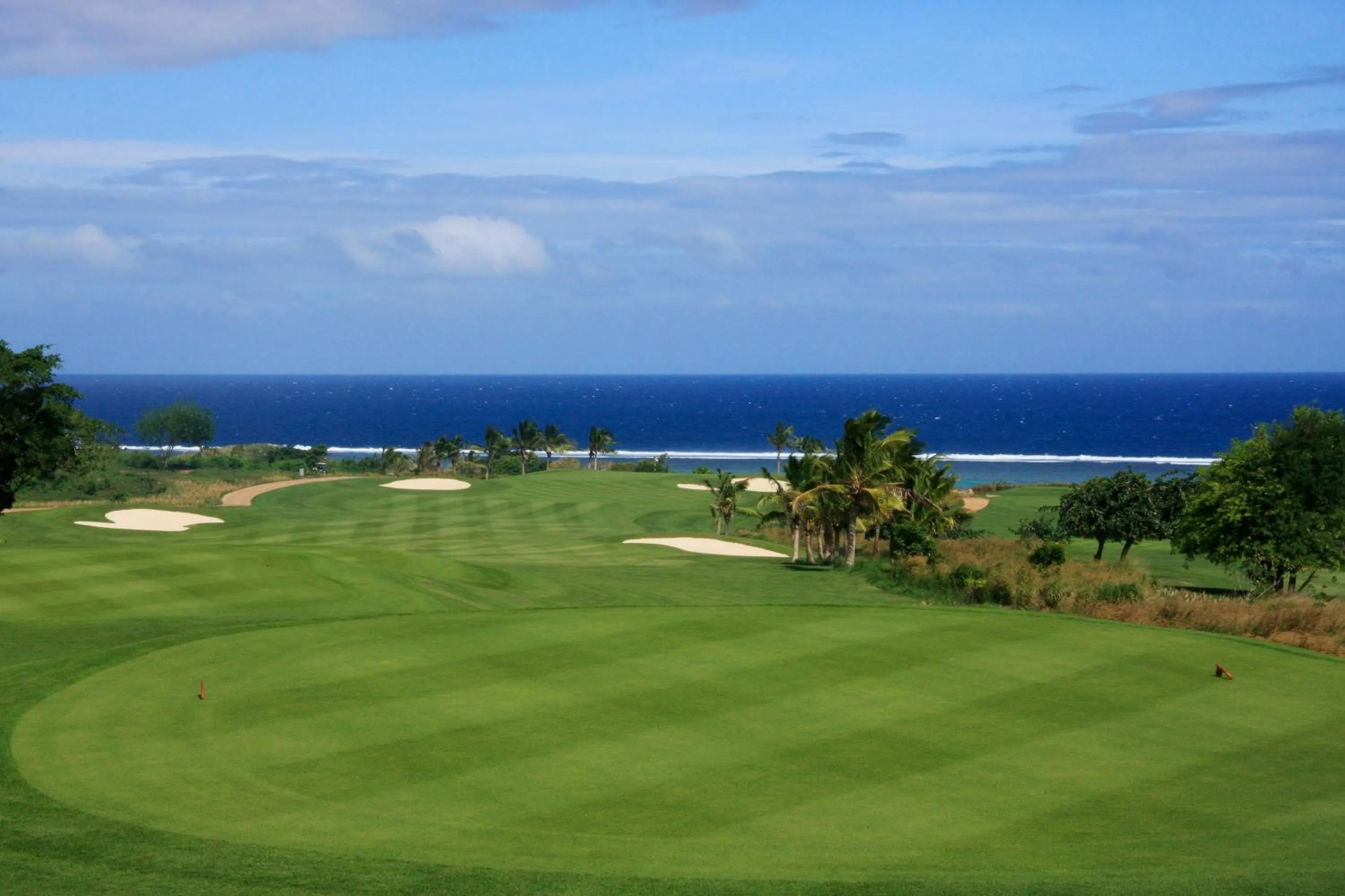 Golfcourse in InterContinental Fiji Golf Resort & Spa by IHG