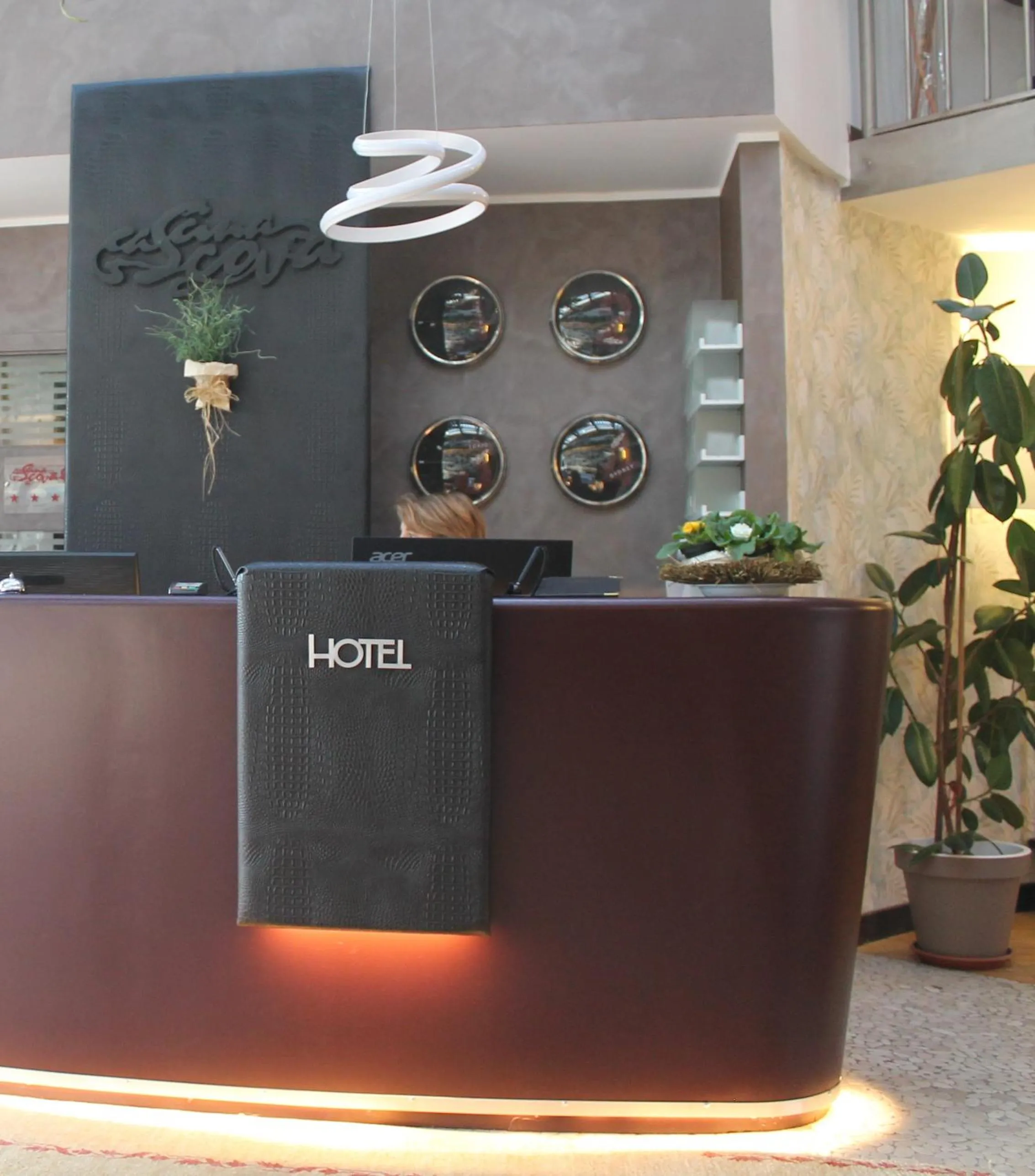 Lobby or reception in Cascina Scova Resort