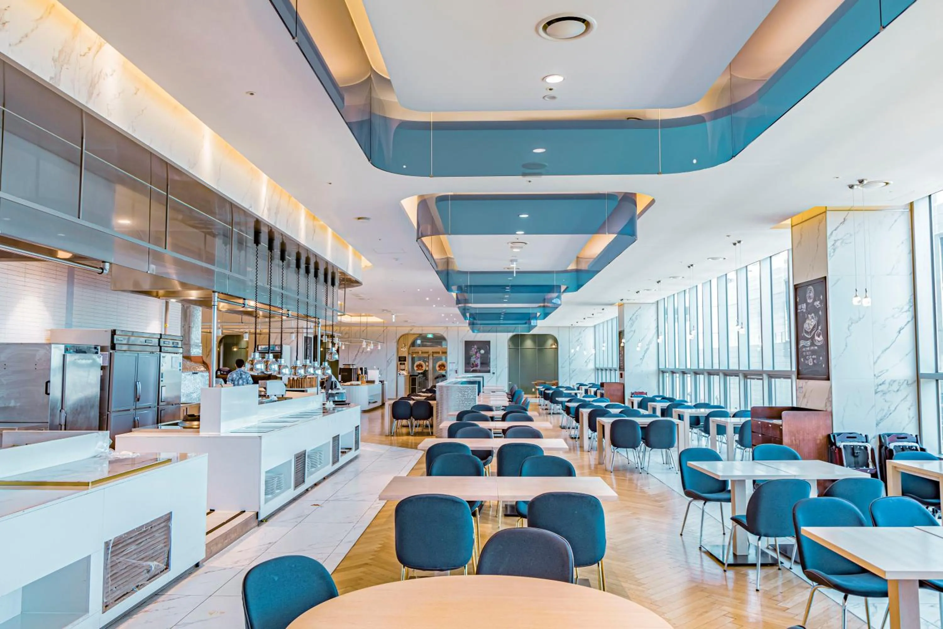 Restaurant/places to eat in St. John's Hotel