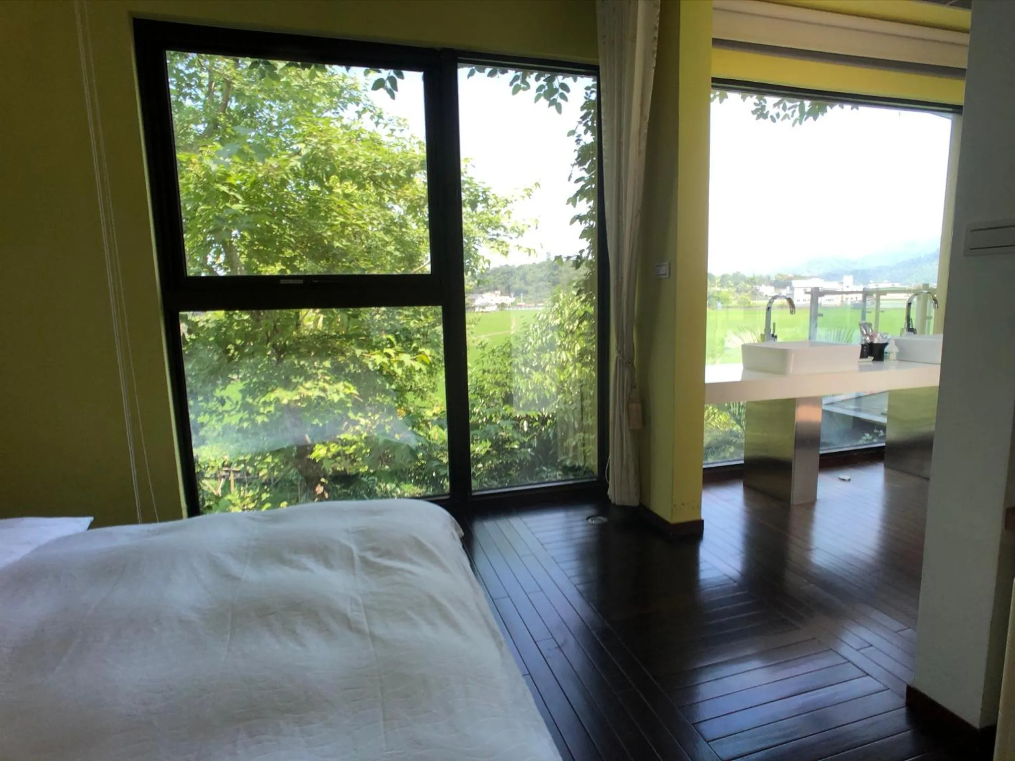 Garden view, Bed in Aqua Star Villa Homestay