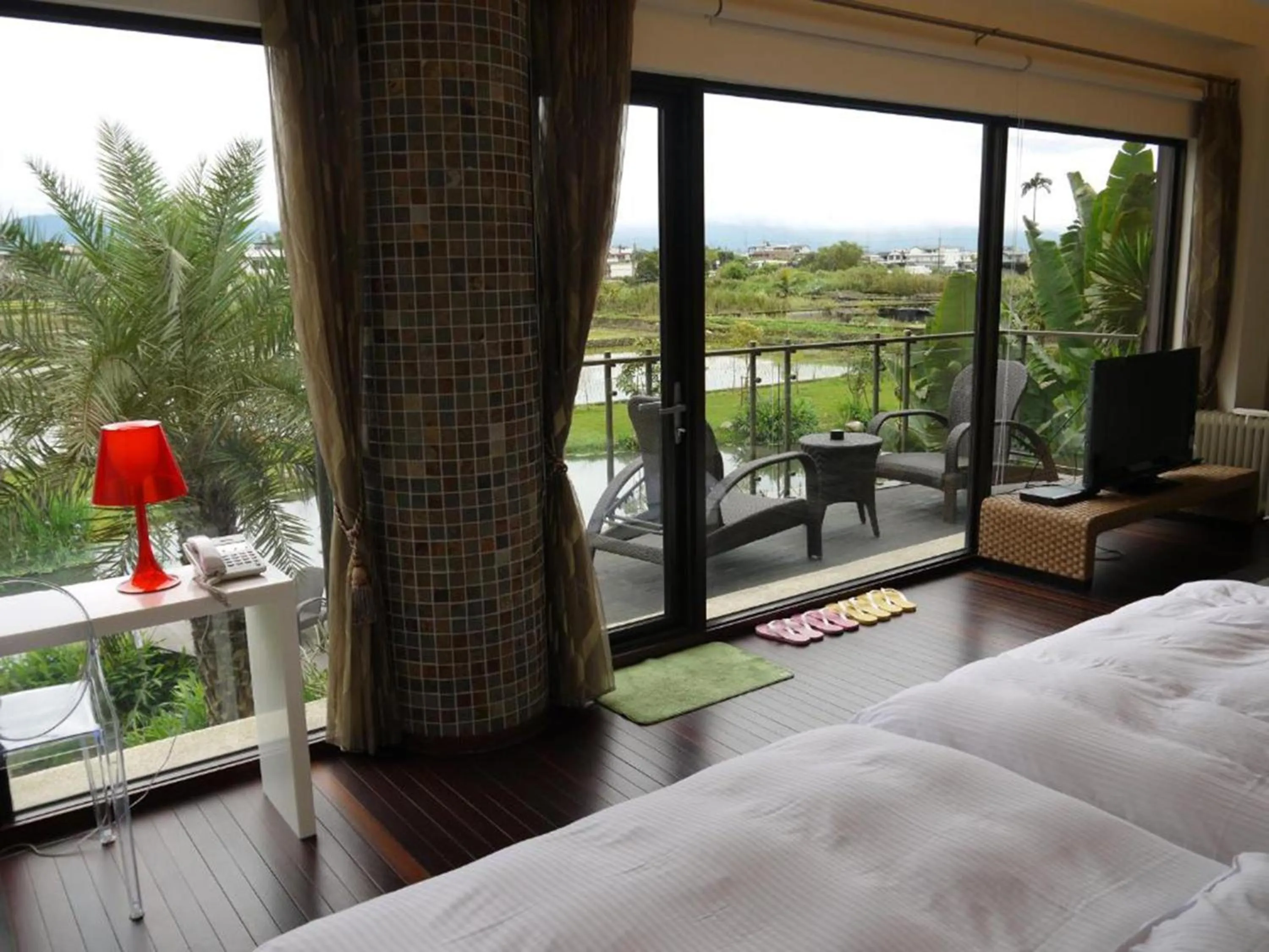 Balcony/Terrace, Bed in Aqua Star Villa Homestay