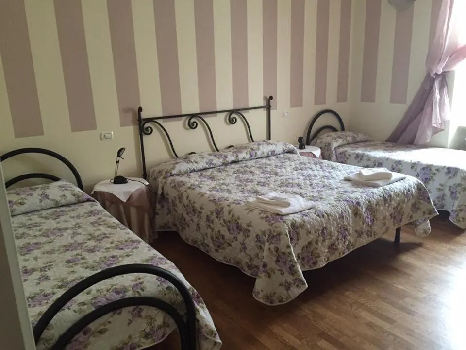 Bed in City's House Guest House