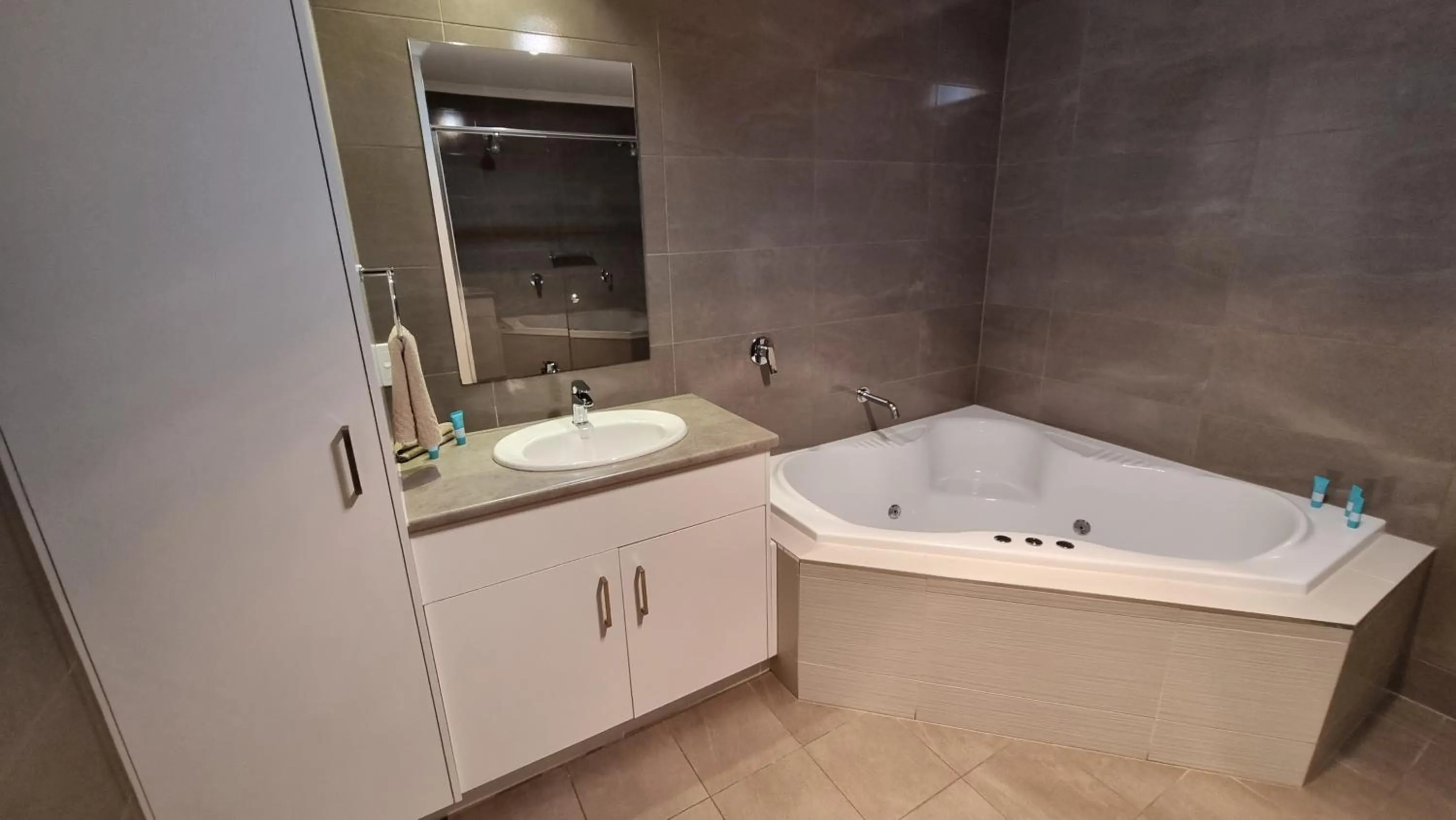 Bathroom in Wallaroo Holiday Park