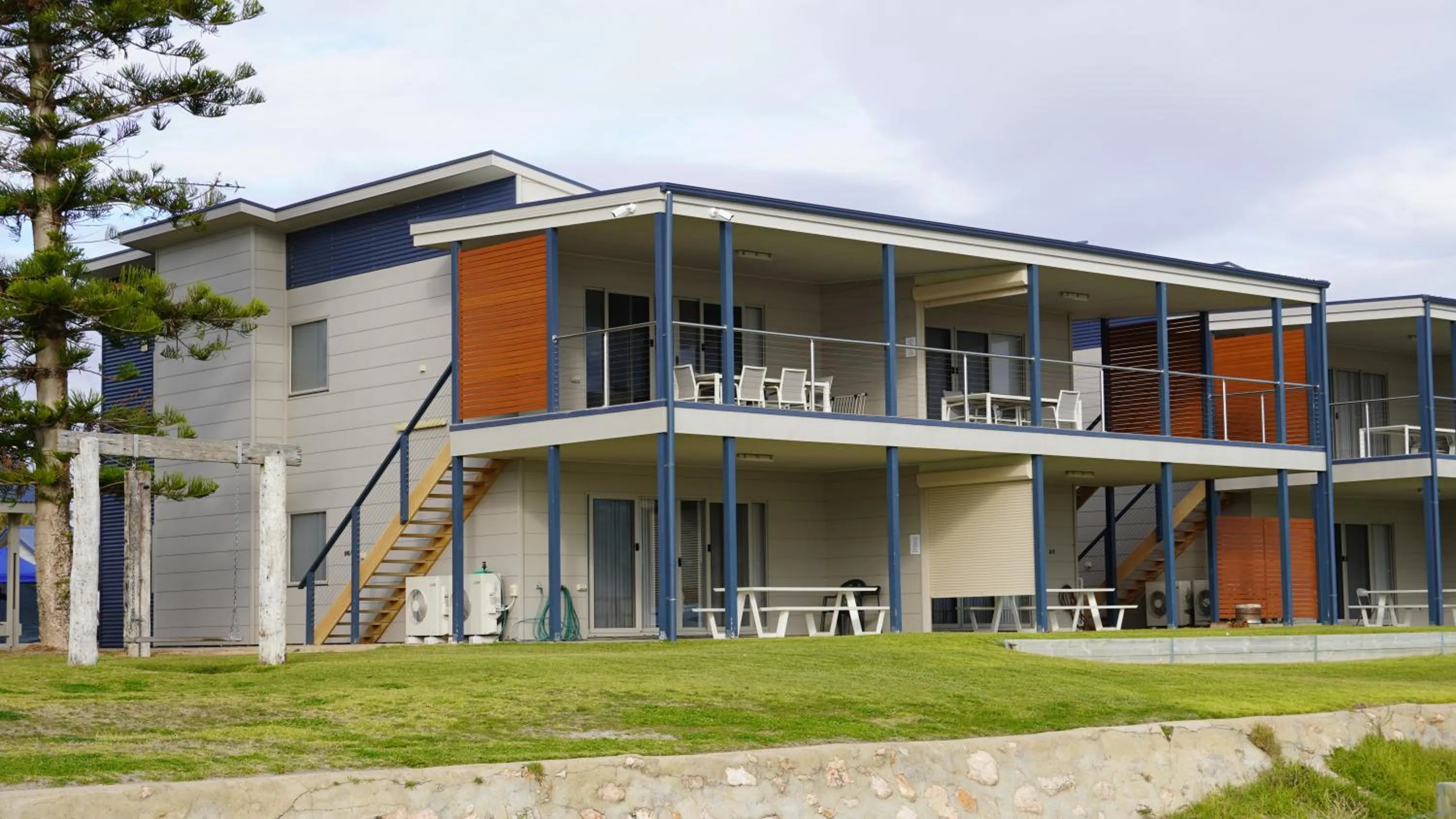 Property building in Wallaroo Holiday Park