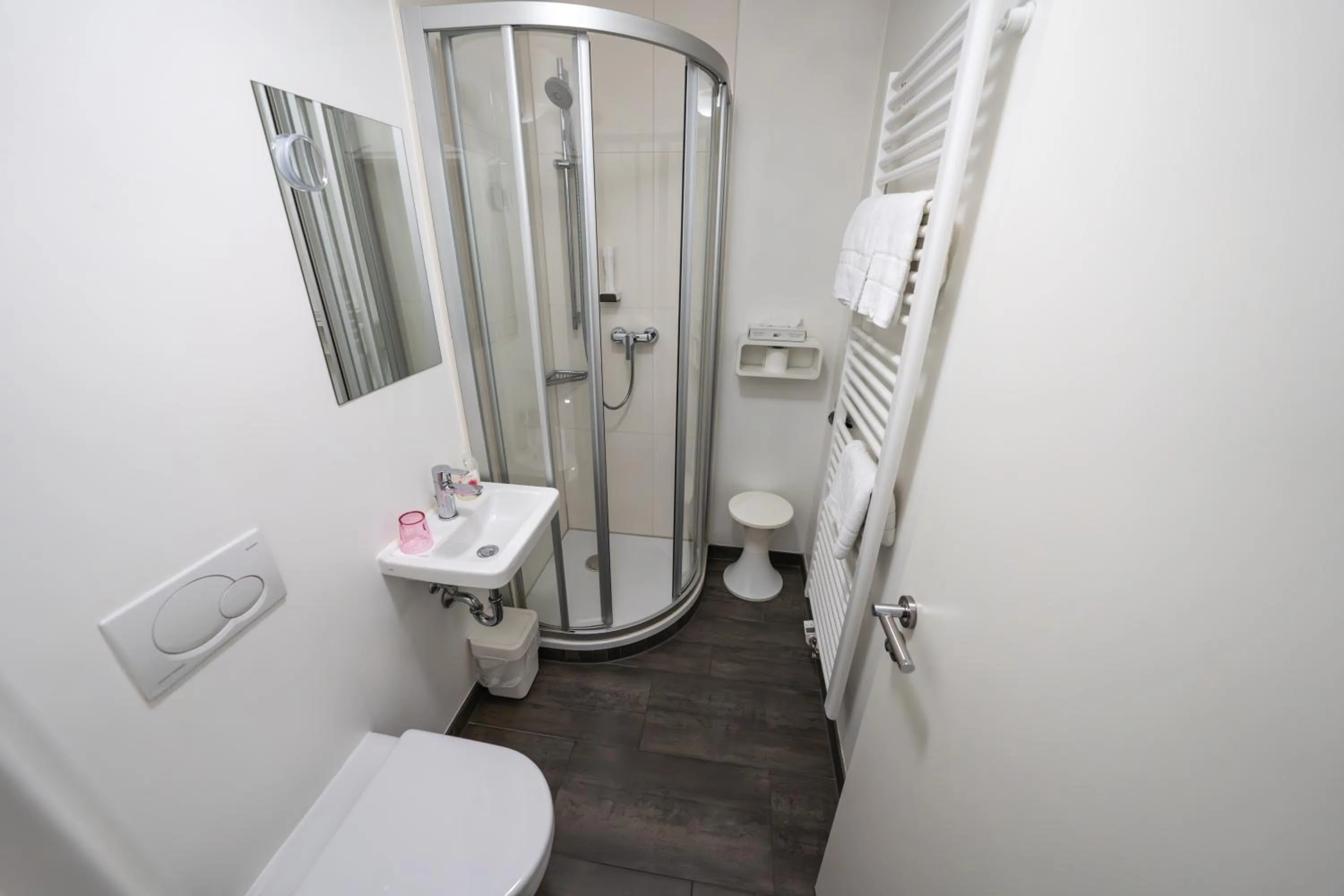 Bathroom in Hotel Bergbauer mit Late-Self-Check-IN