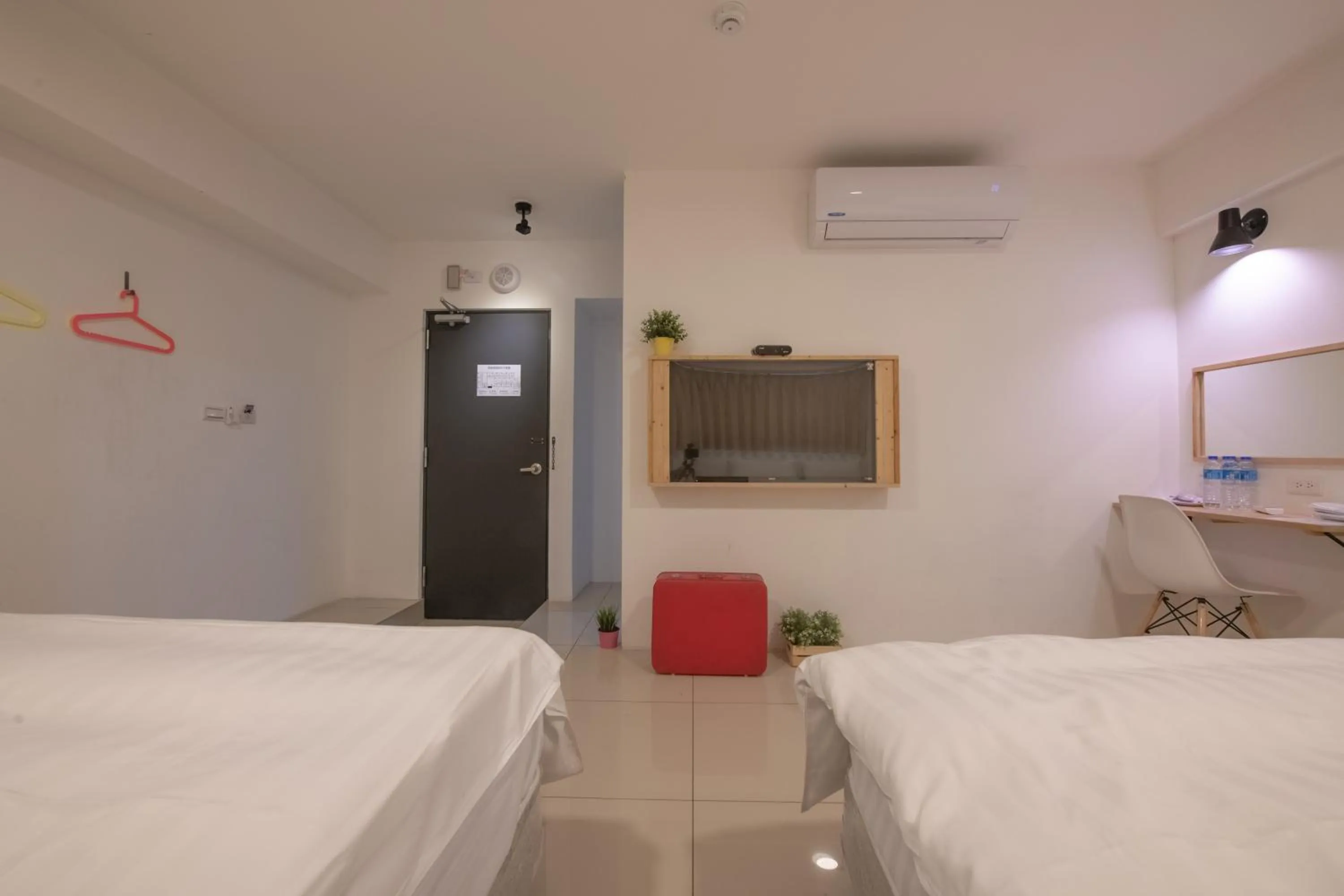 Bed in England Vacation Hotel