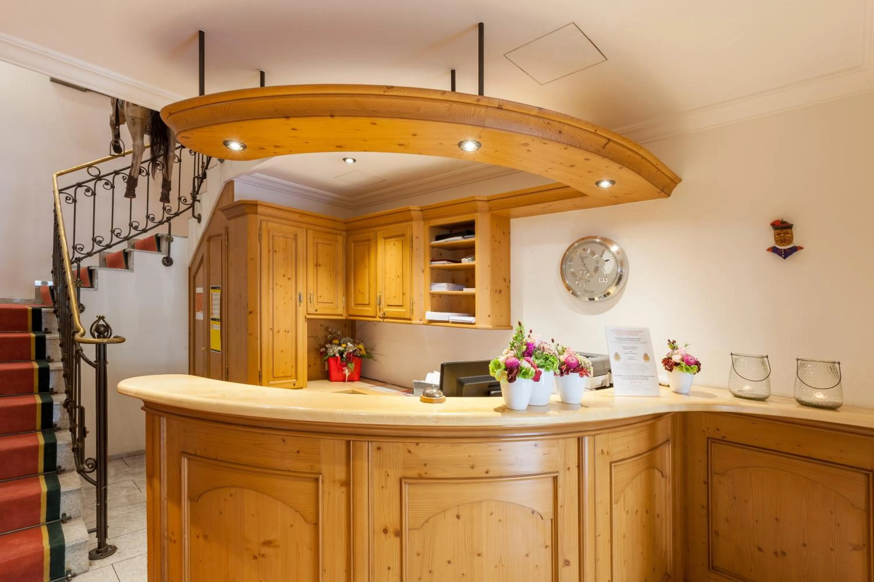 Lobby or reception in Weisses Rössli Swiss Quality Hotel