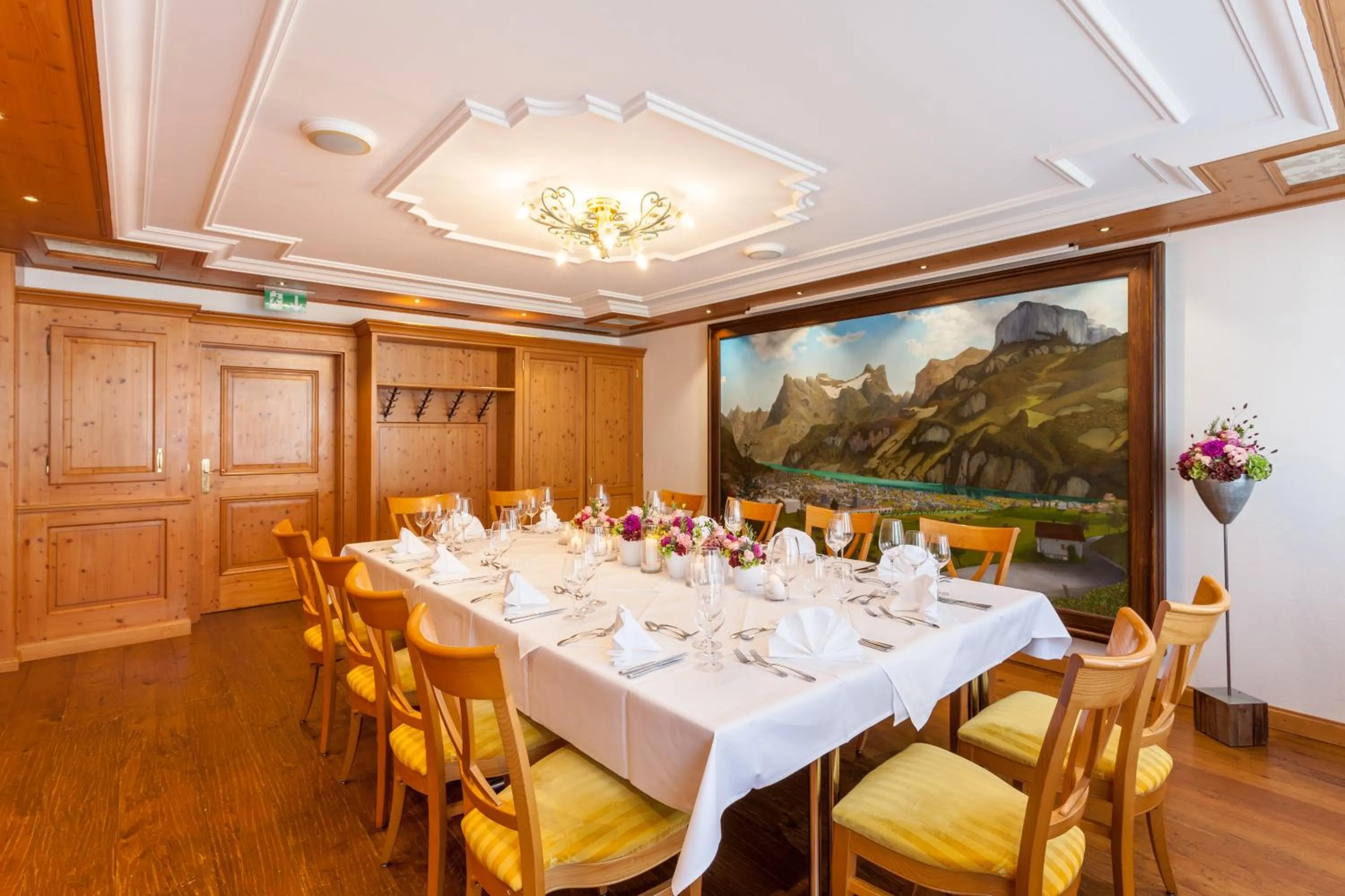 Restaurant/places to eat in Weisses Rössli Swiss Quality Hotel