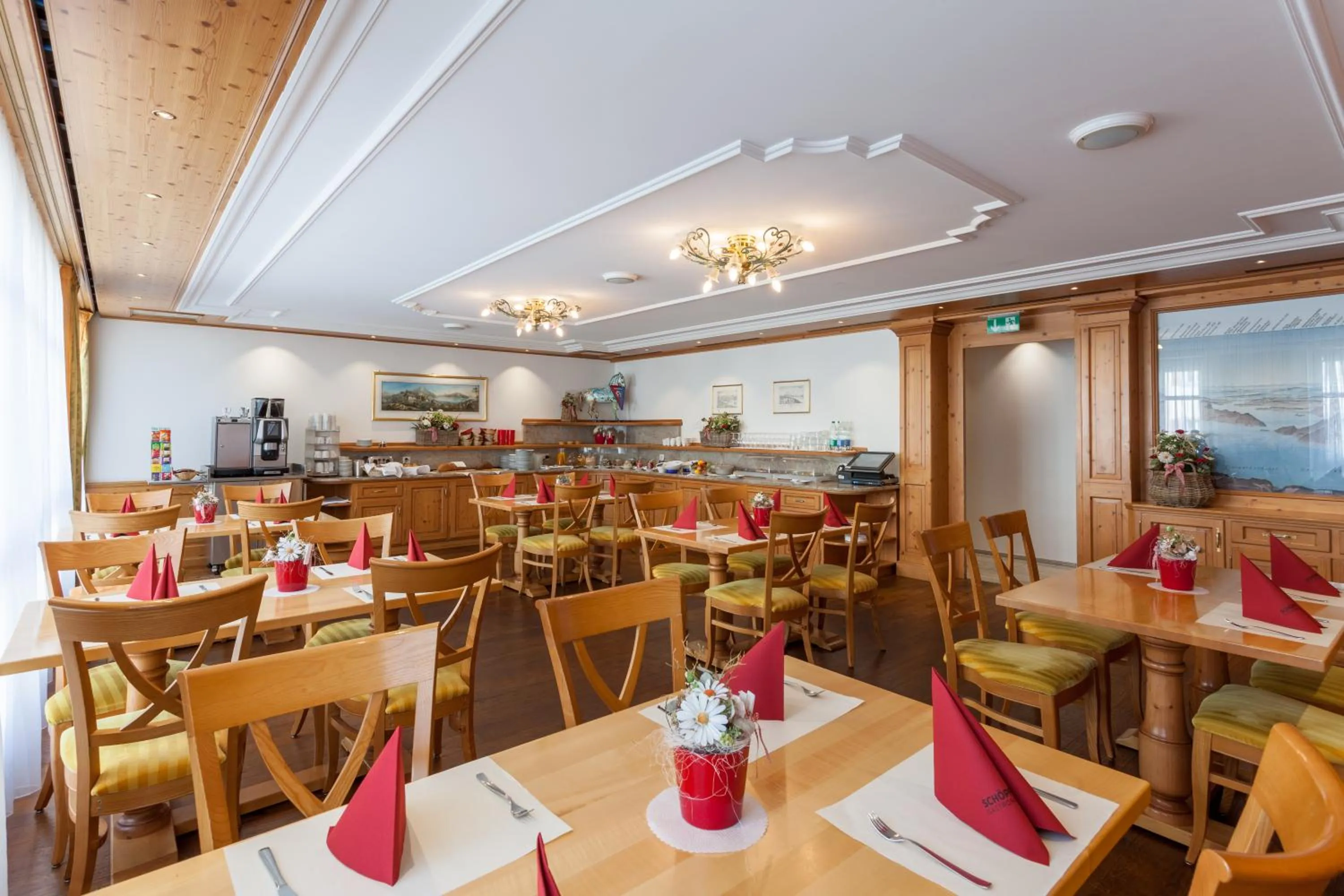 Restaurant/places to eat in Weisses Rössli Swiss Quality Hotel