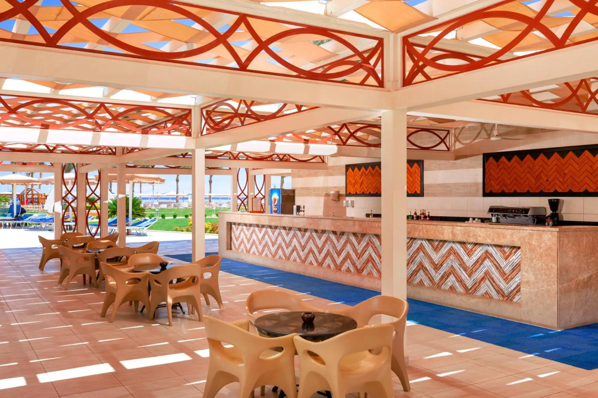 Lounge or bar in Pickalbatros Royal Moderna Sharm "Aqua Park"- All inclusive