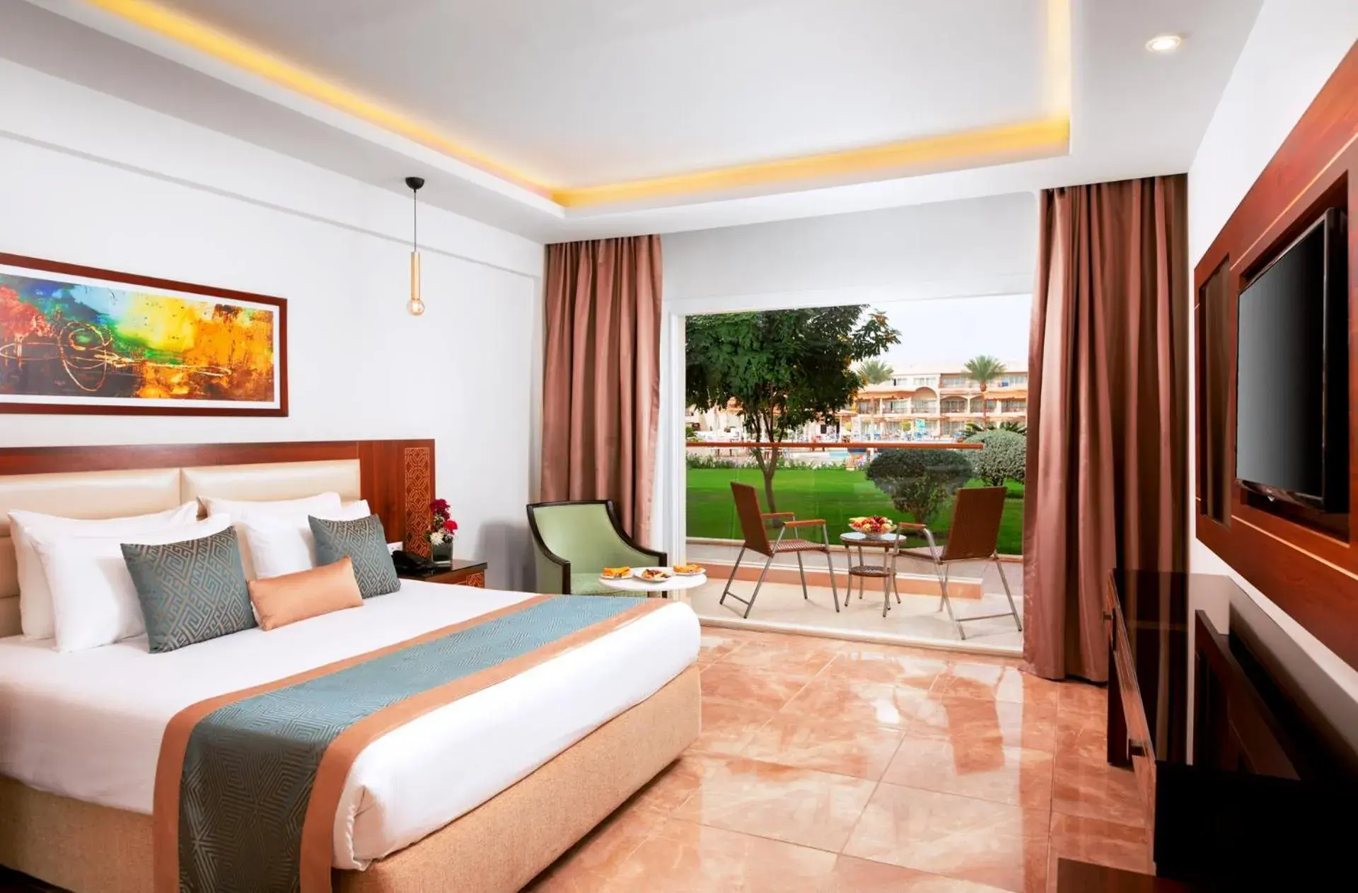 Superior Double or Twin Room in Pickalbatros Royal Moderna Sharm "Aqua Park" Superior Double or Twin Room in Pickalbatros Royal Moderna Sharm "Aqua Park"