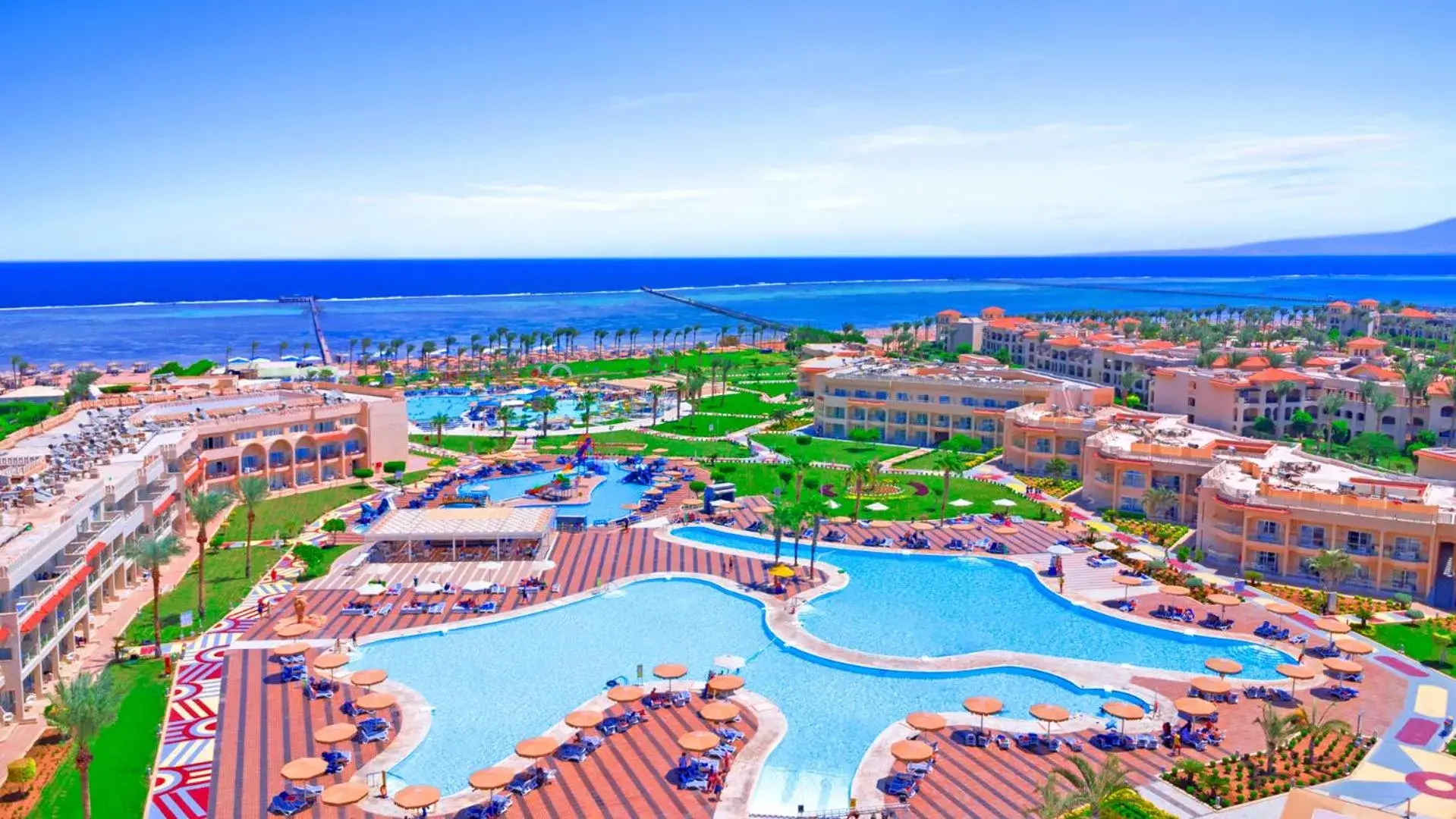 Deluxe Double or Twin Room with Sea View in Pickalbatros Royal Moderna Sharm "Aqua Park" Deluxe Double or Twin Room with Sea View in Pickalbatros Royal Moderna Sharm "Aqua Park"