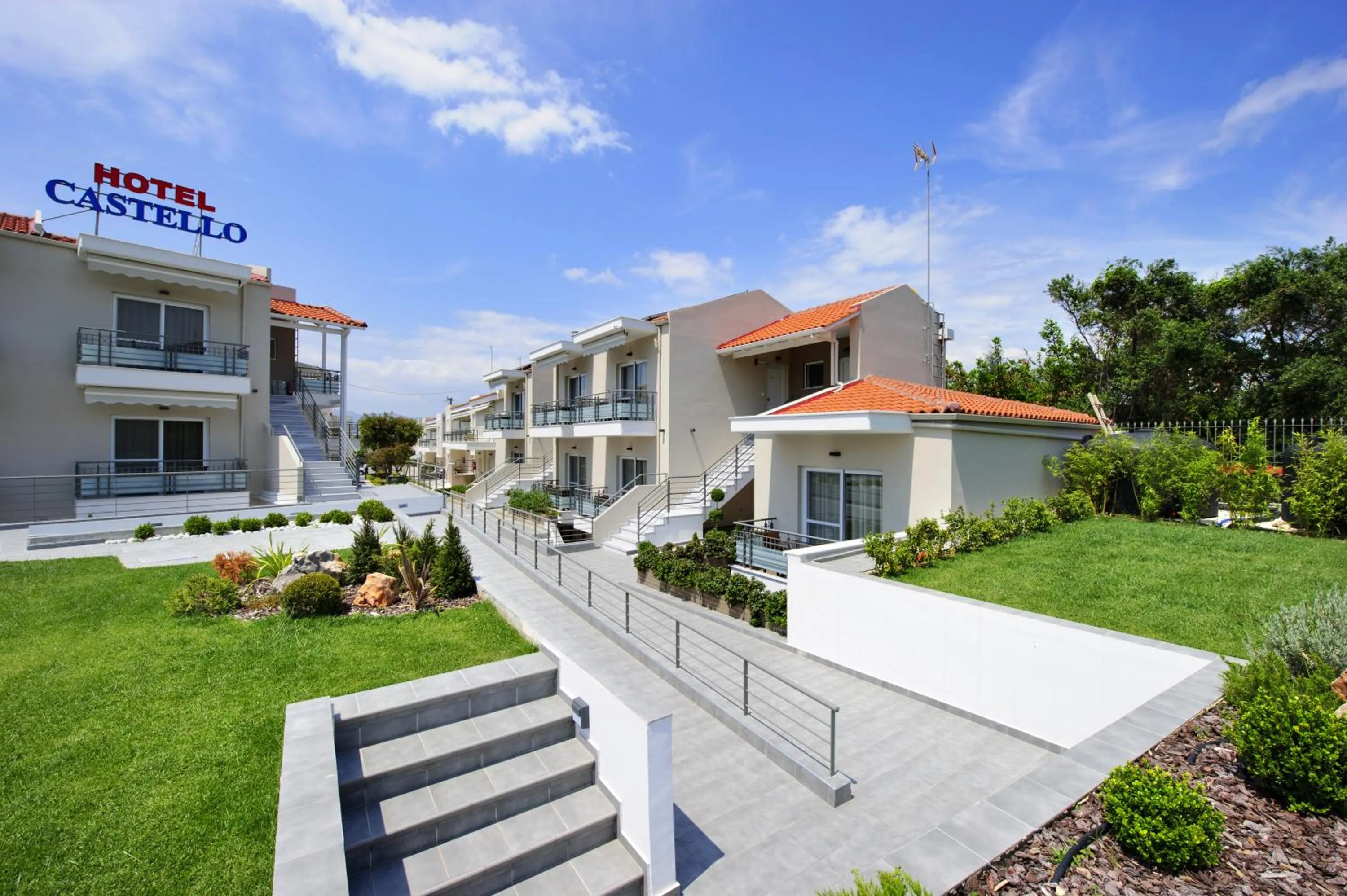 Facade/entrance in Castello Hotel