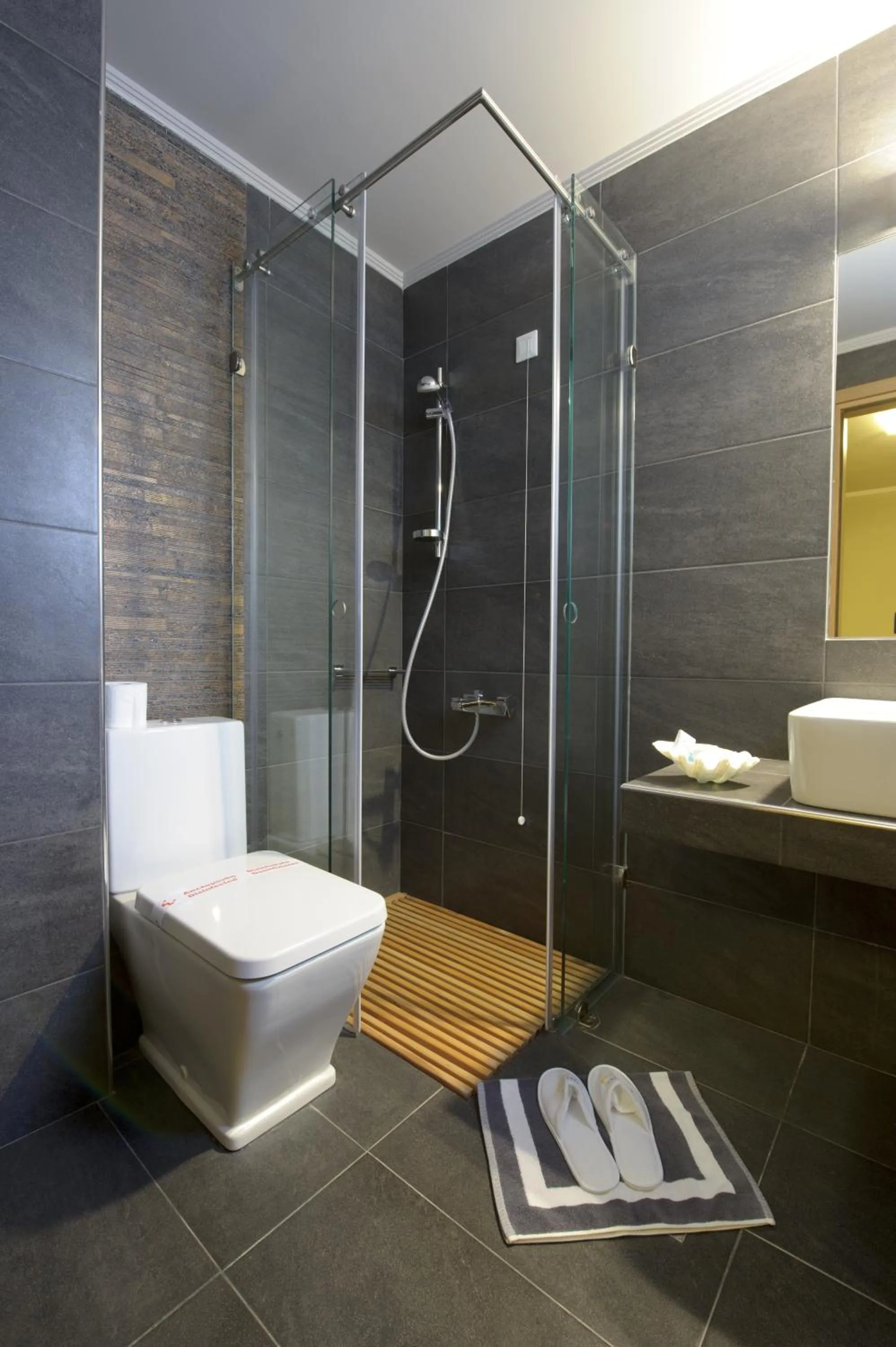 Bathroom in Castello Hotel