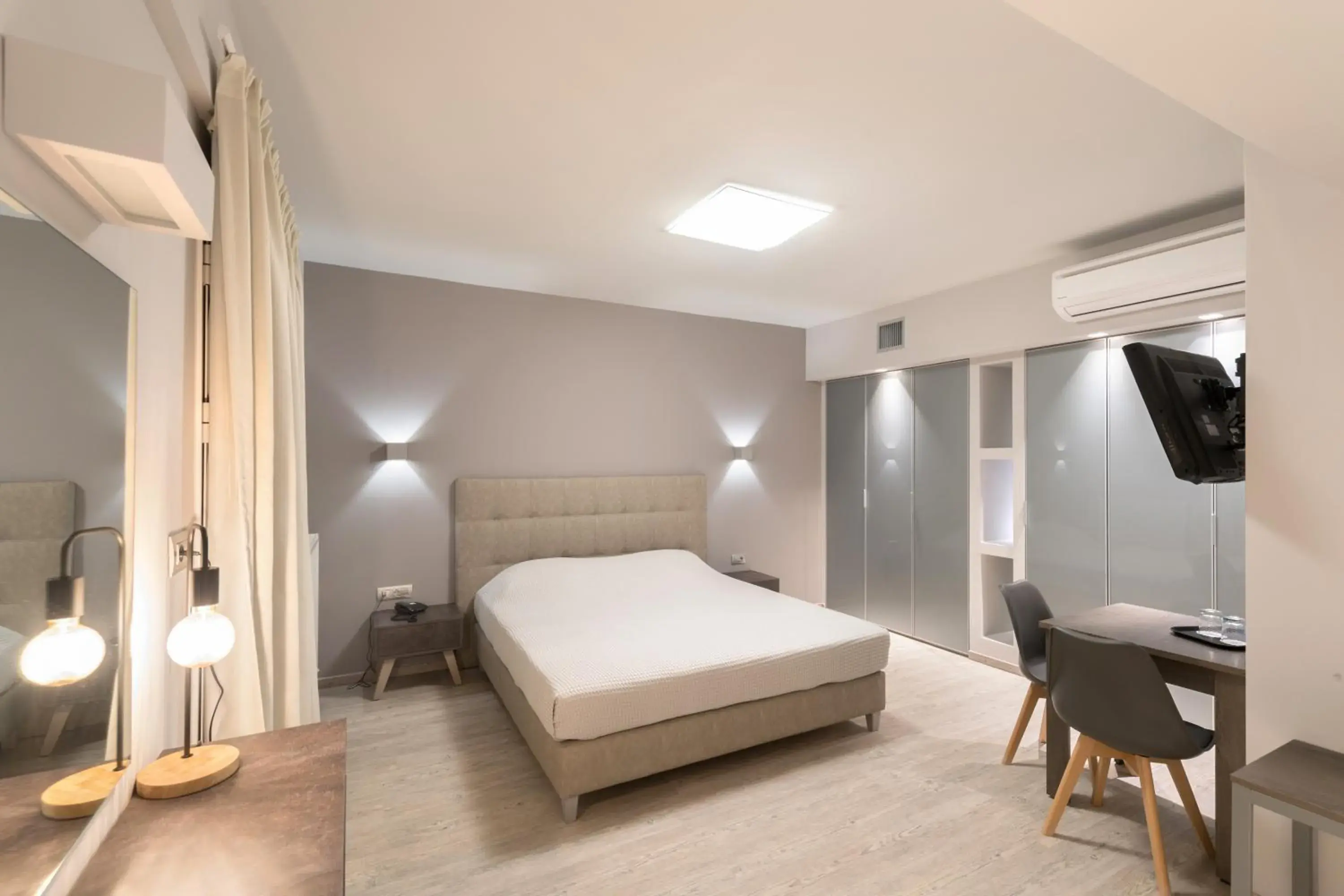 Single Room in Castello Hotel Single Room in Castello Hotel