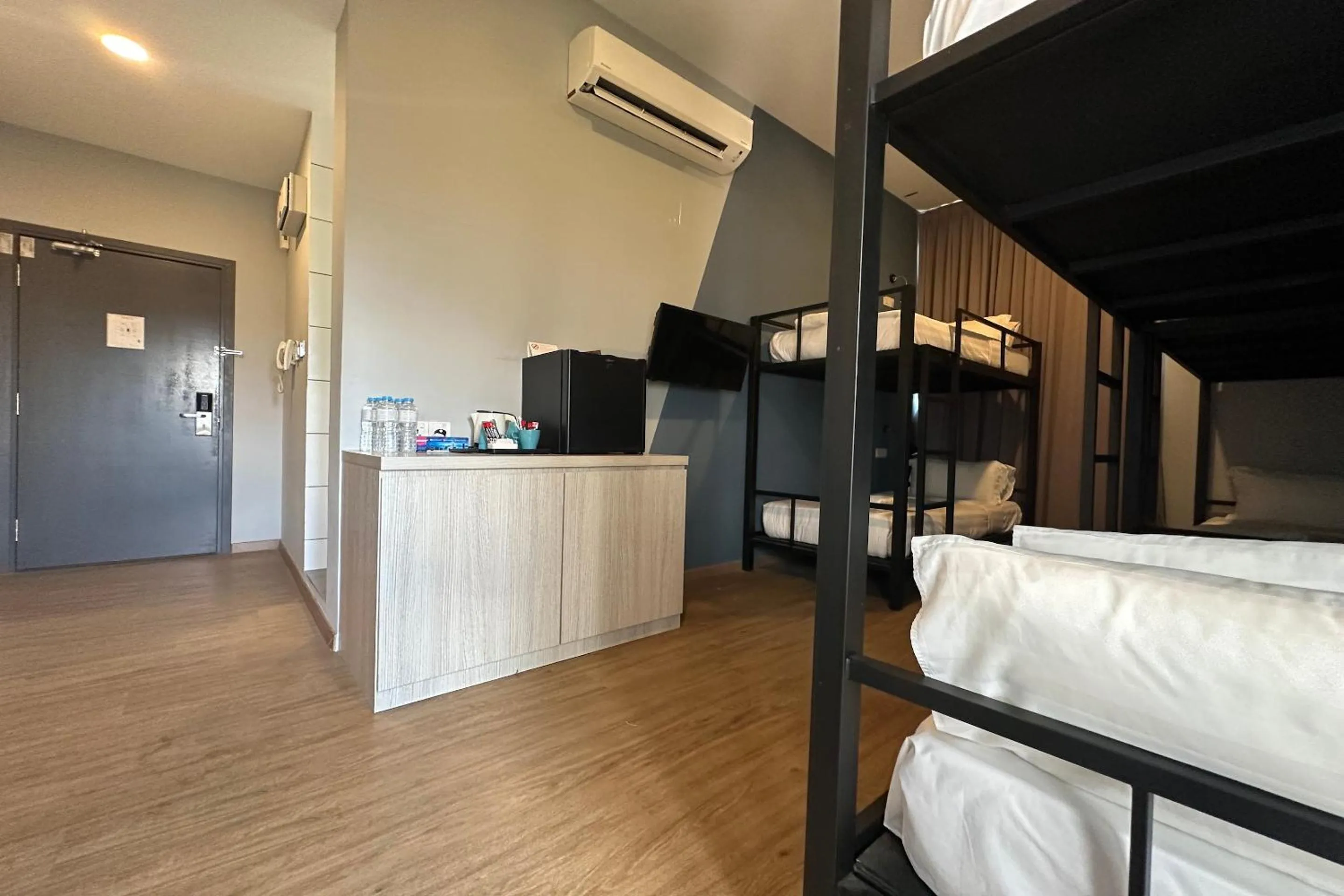 Bedroom, Bed in OYO Townhouse, Selayang formerly RHR Hotel