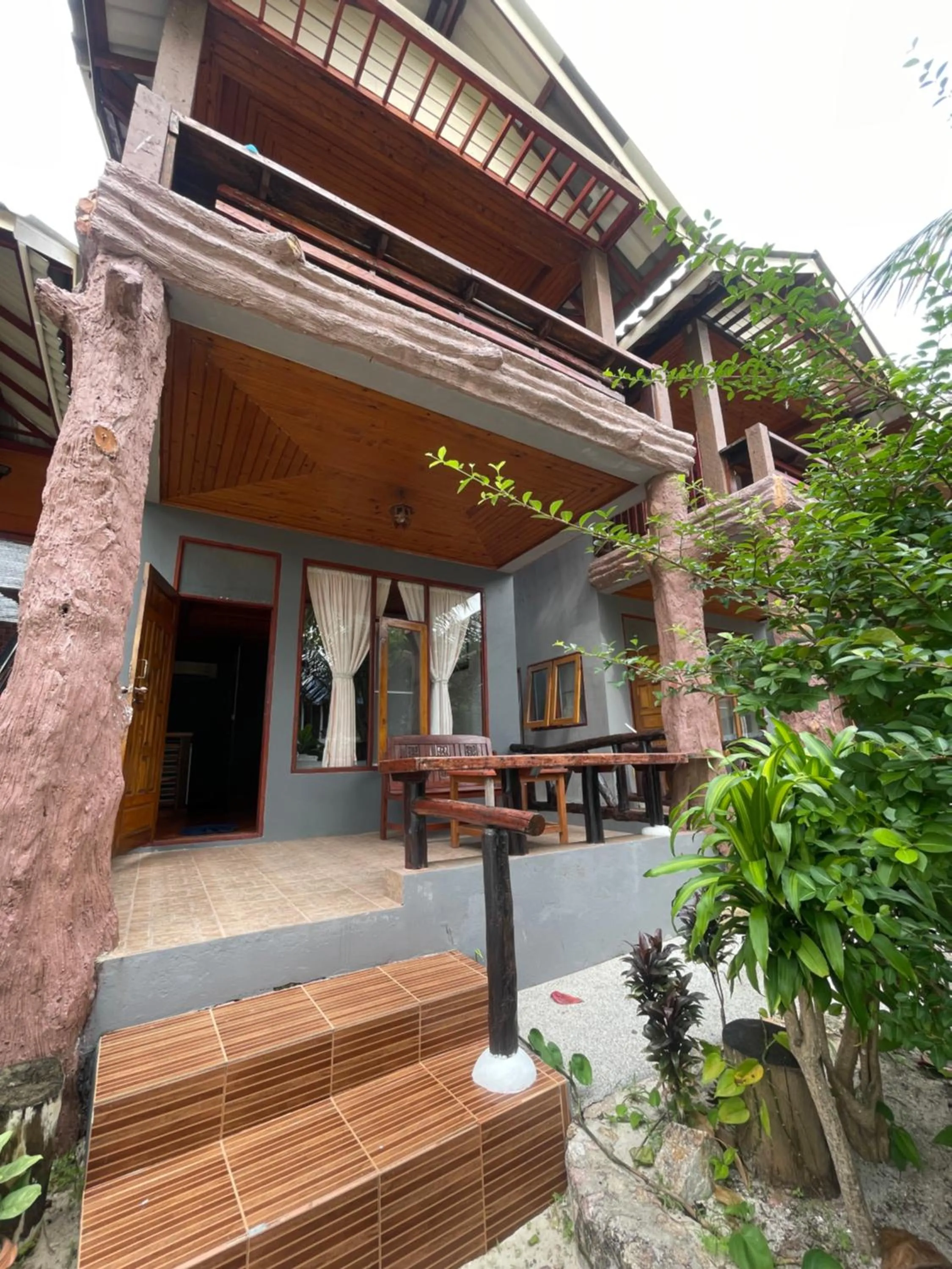 Big Fish Resort Koh Tao