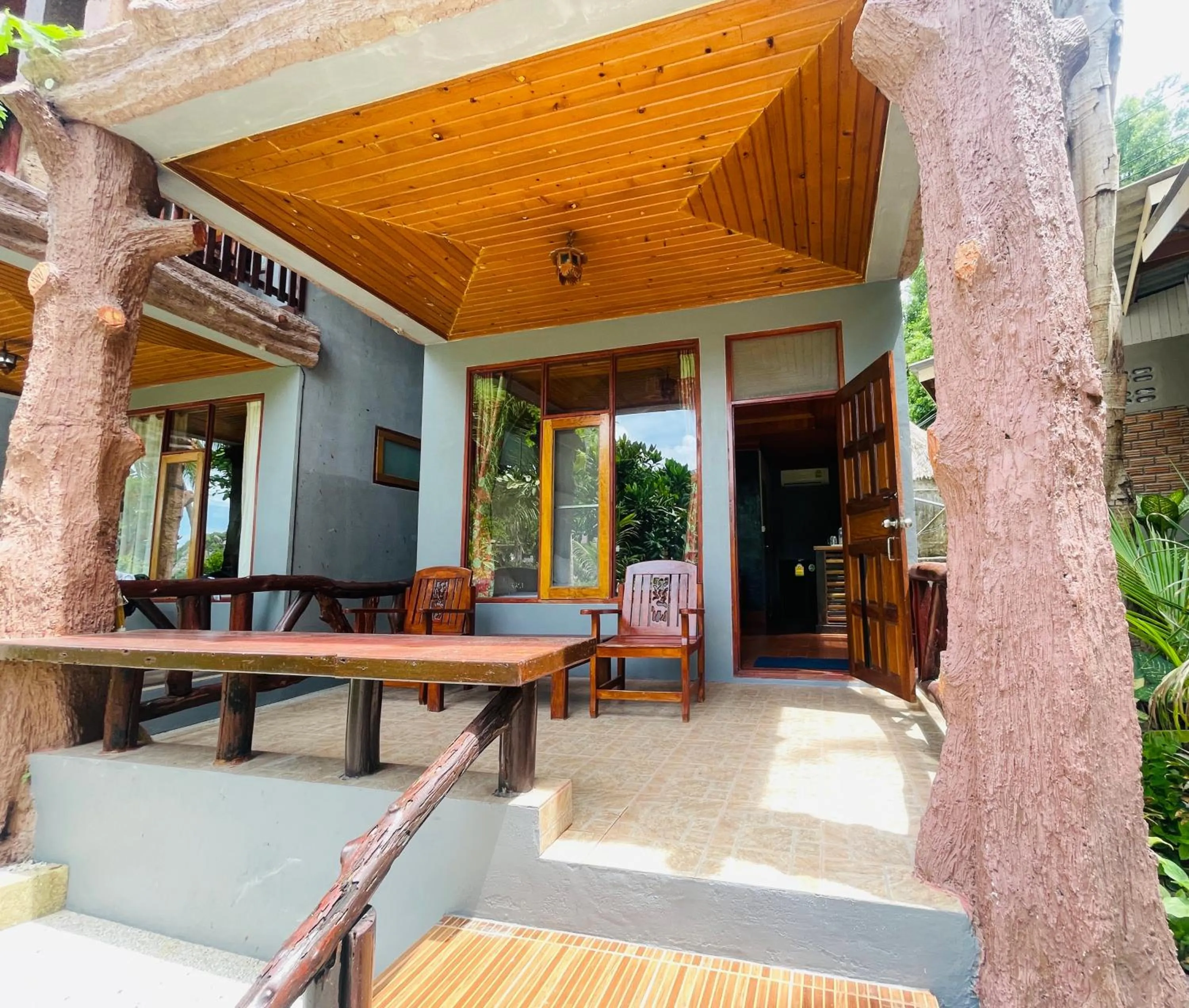 Big Fish Resort Koh Tao