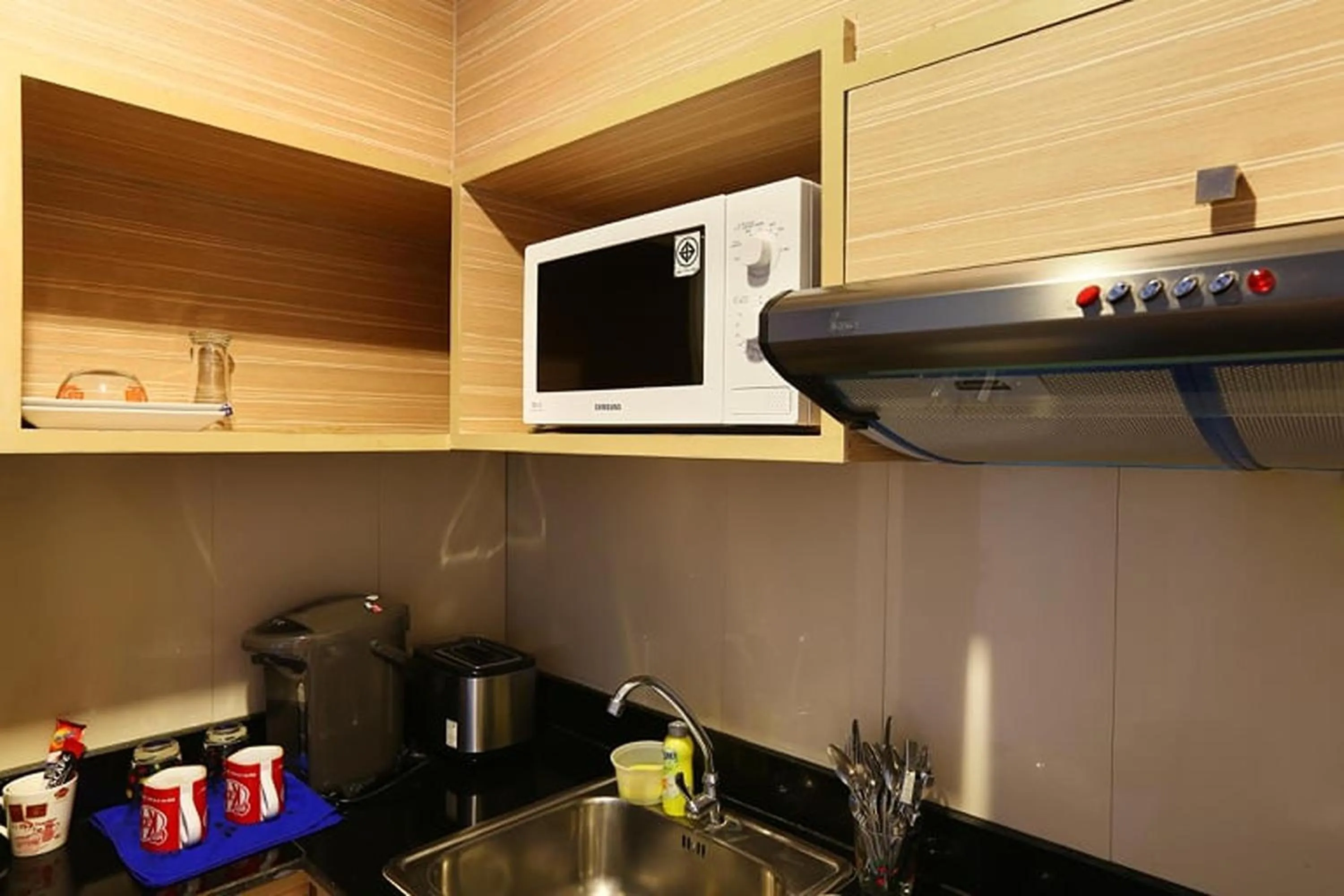 Coffee/tea facilities in The Luxury Residence