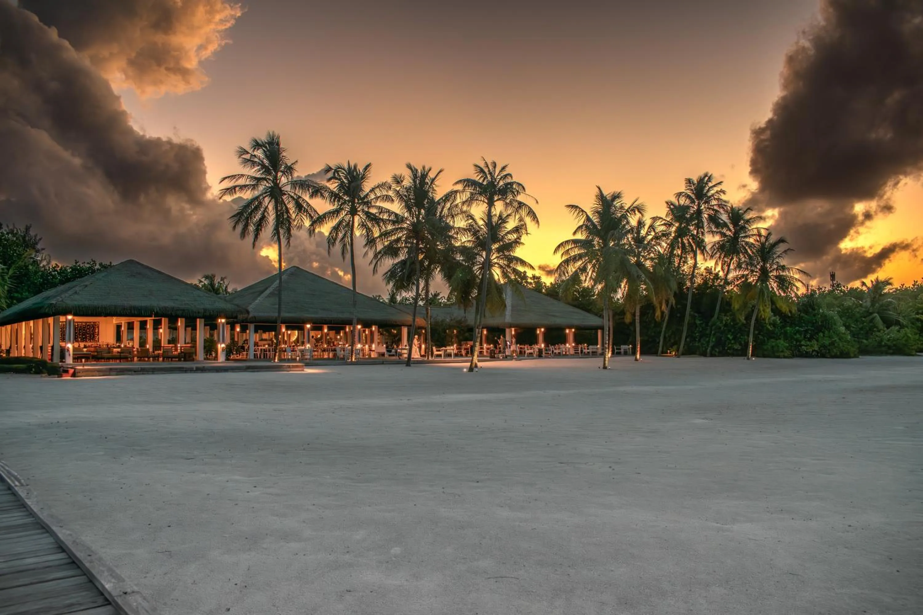 Restaurant/places to eat in Noku Maldives, Vignette Collection by IHG