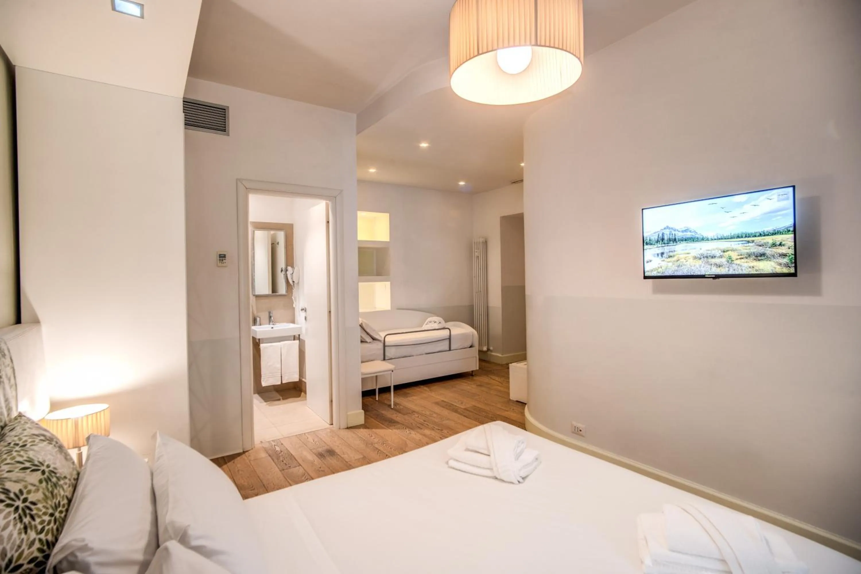 Bedroom, Bed in A Peace Of Rome B&B