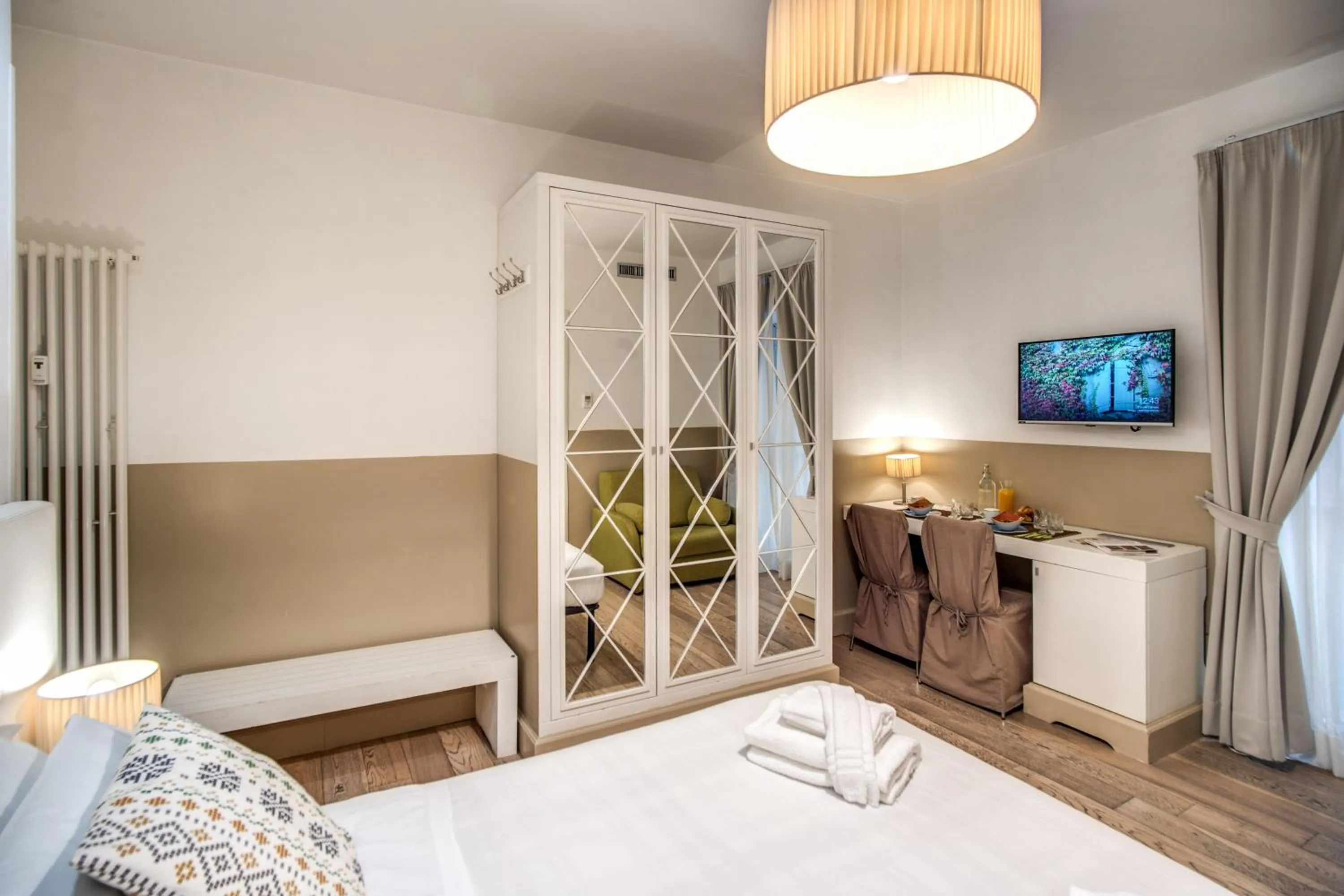 Bedroom, Bed in A Peace Of Rome B&B