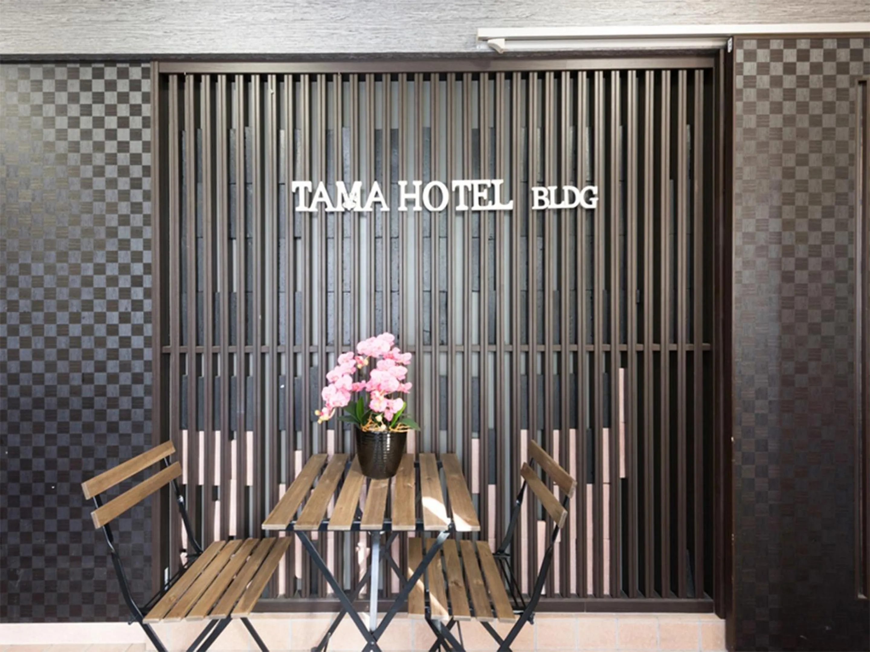 Property building in Tama Hotel