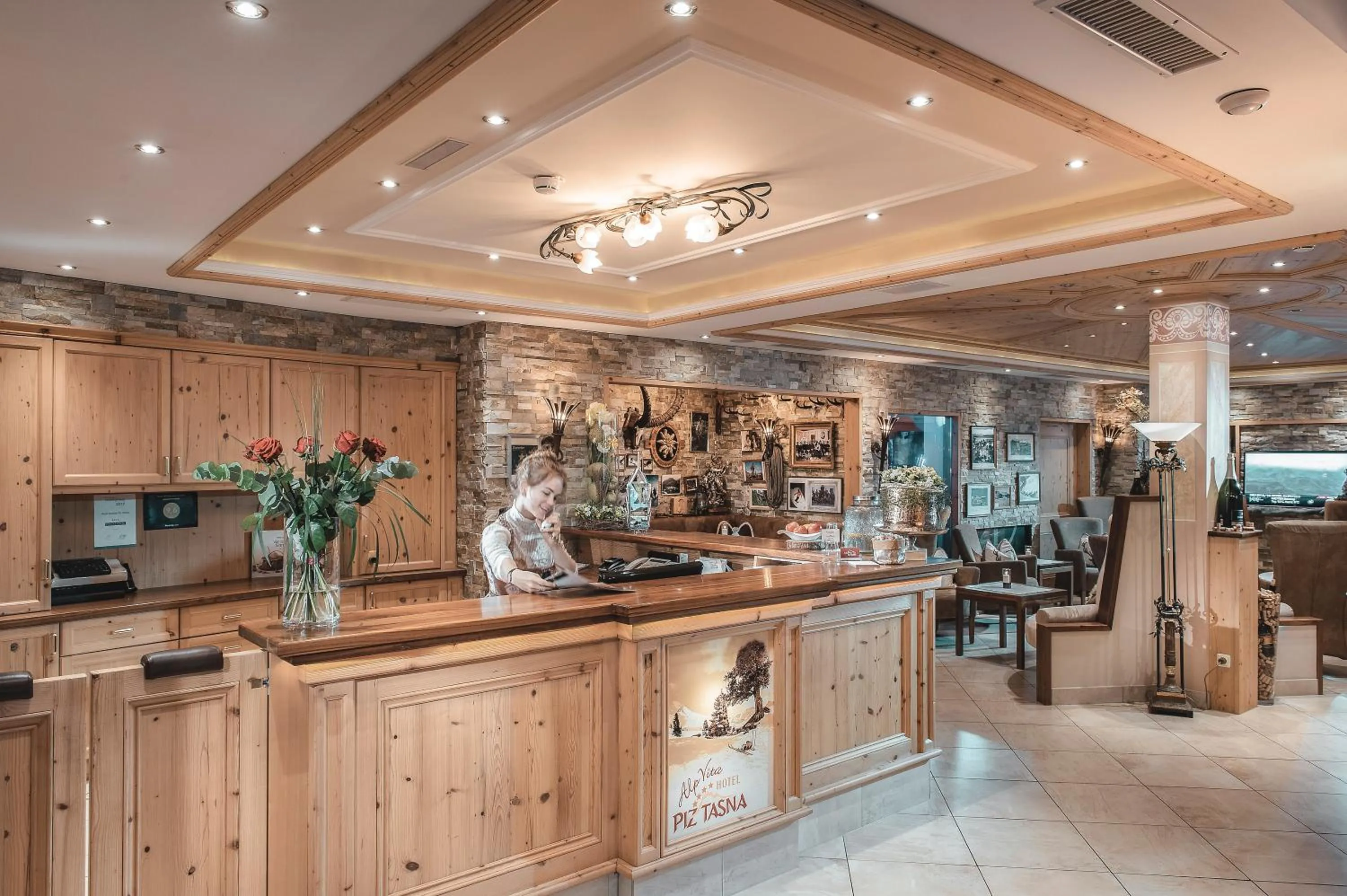 Lobby or reception in Alpvita Piz Tasna
