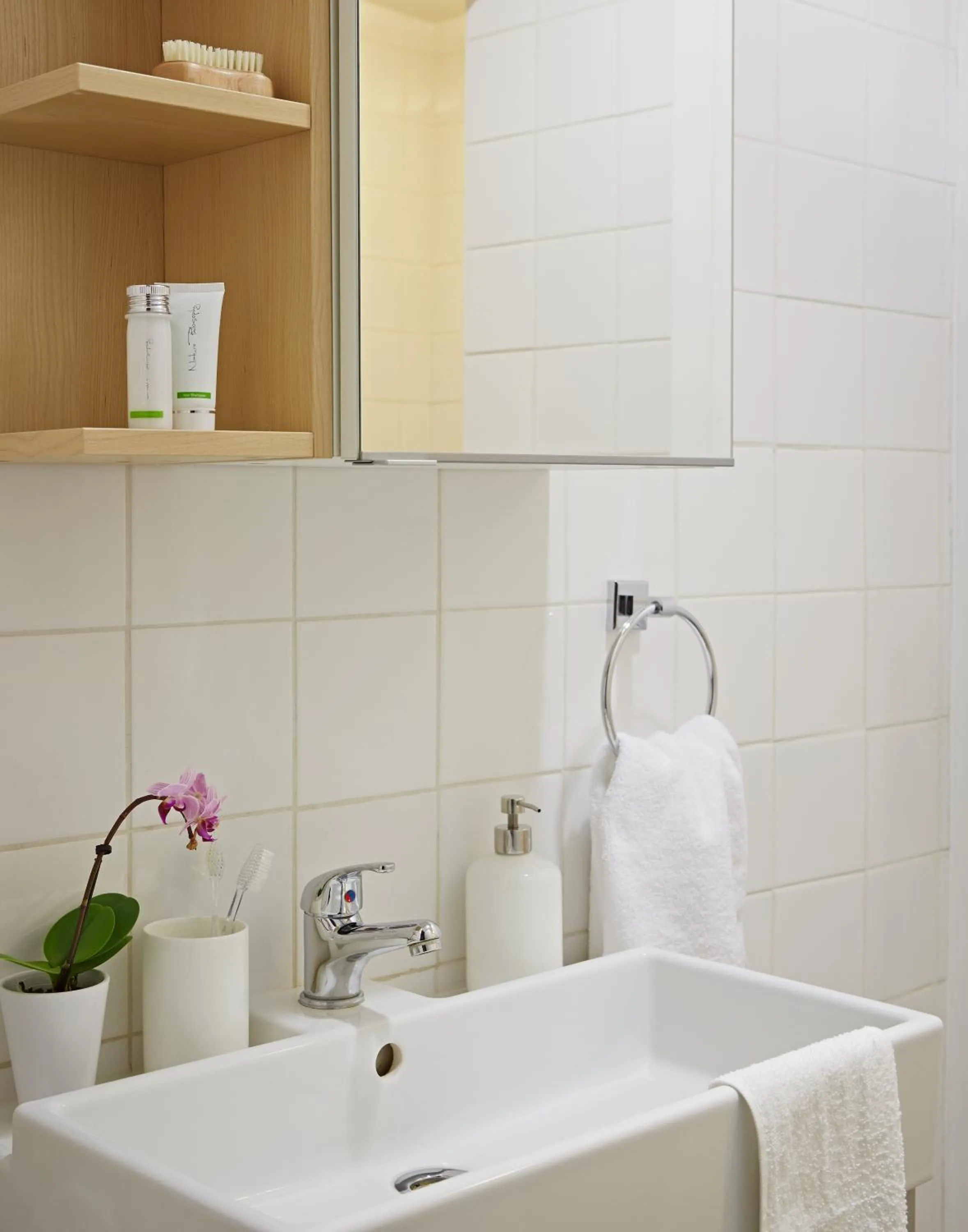 Bathroom in Apartments Almandine