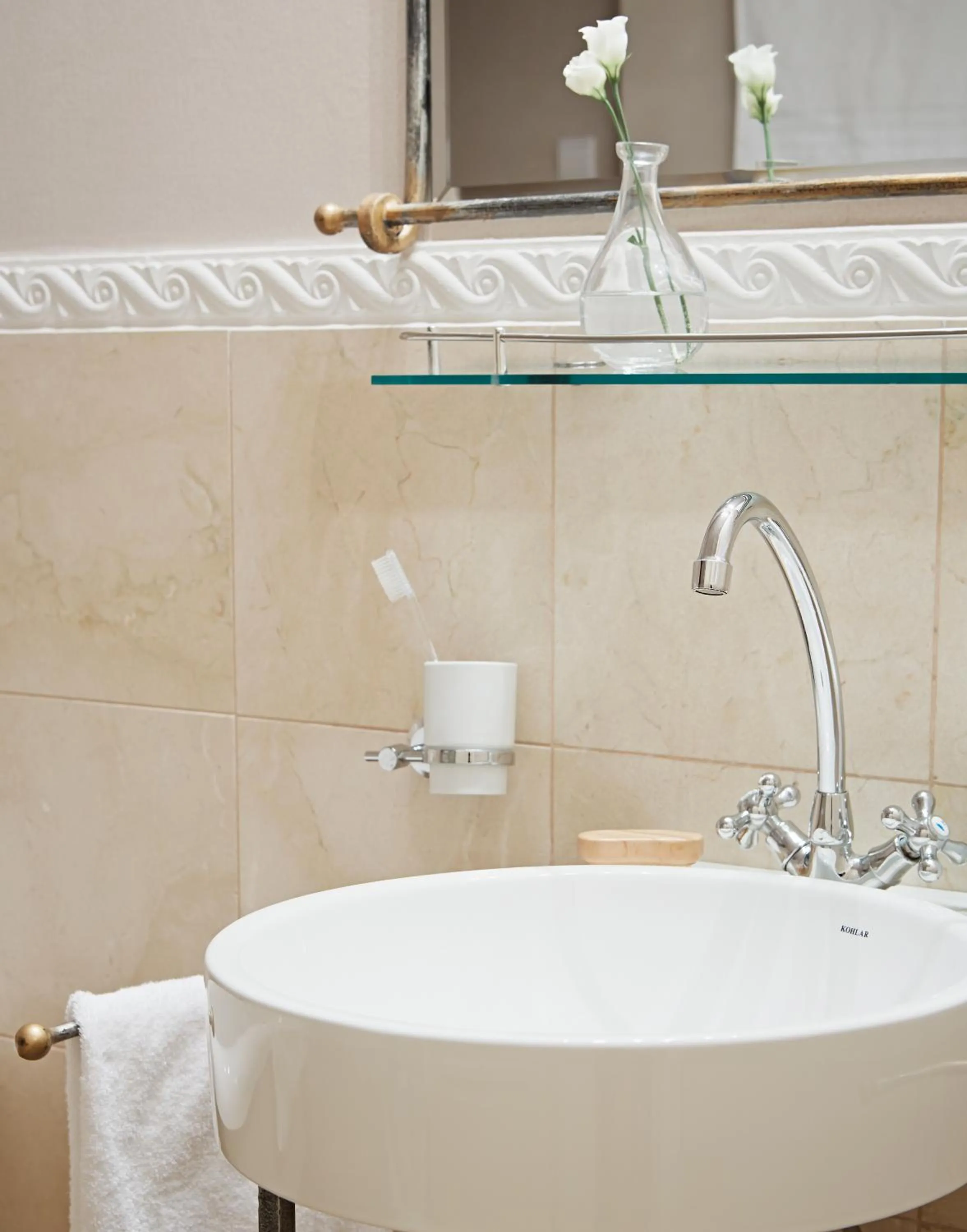 Bathroom in Apartments Almandine