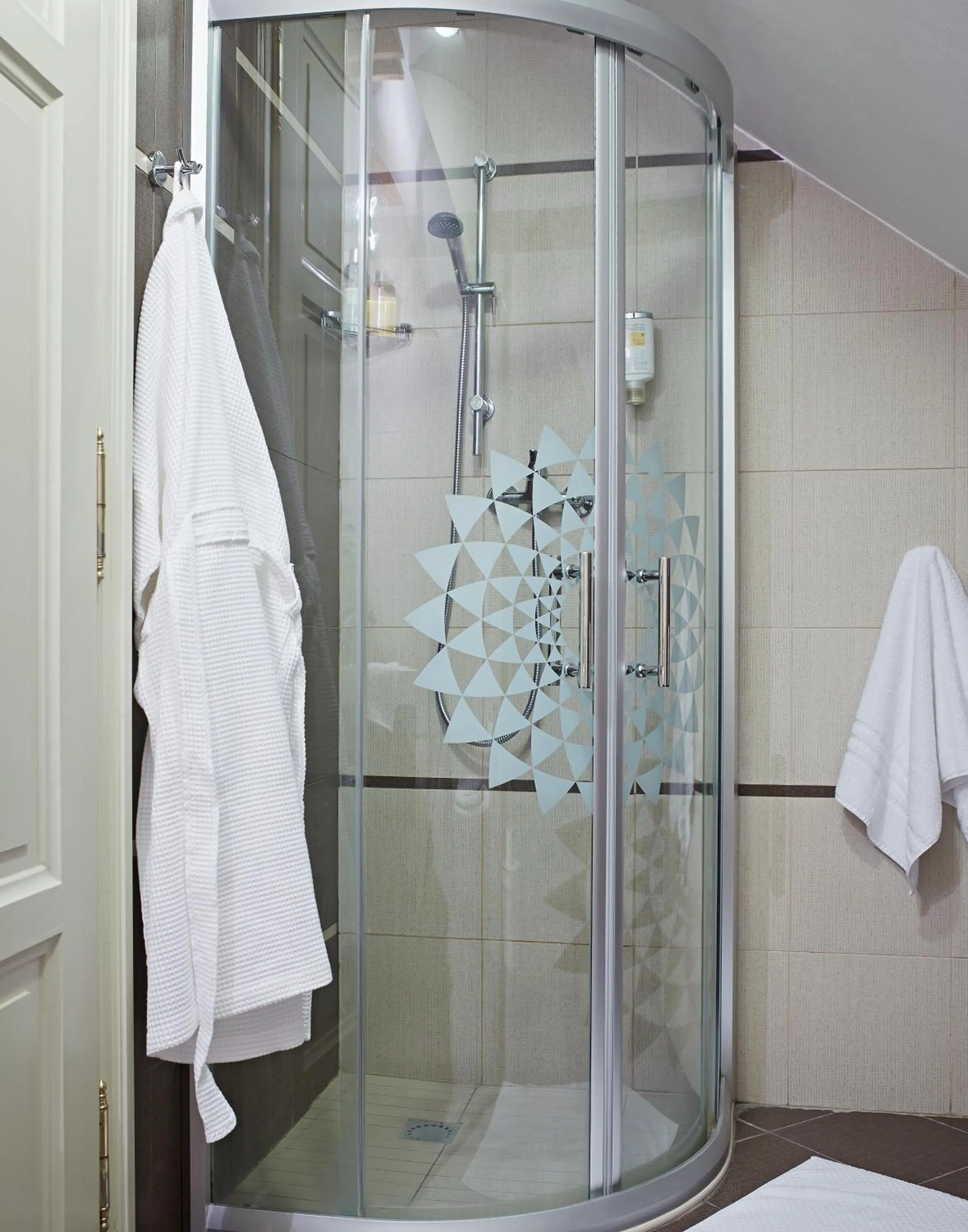 Bathroom in Apartments Almandine