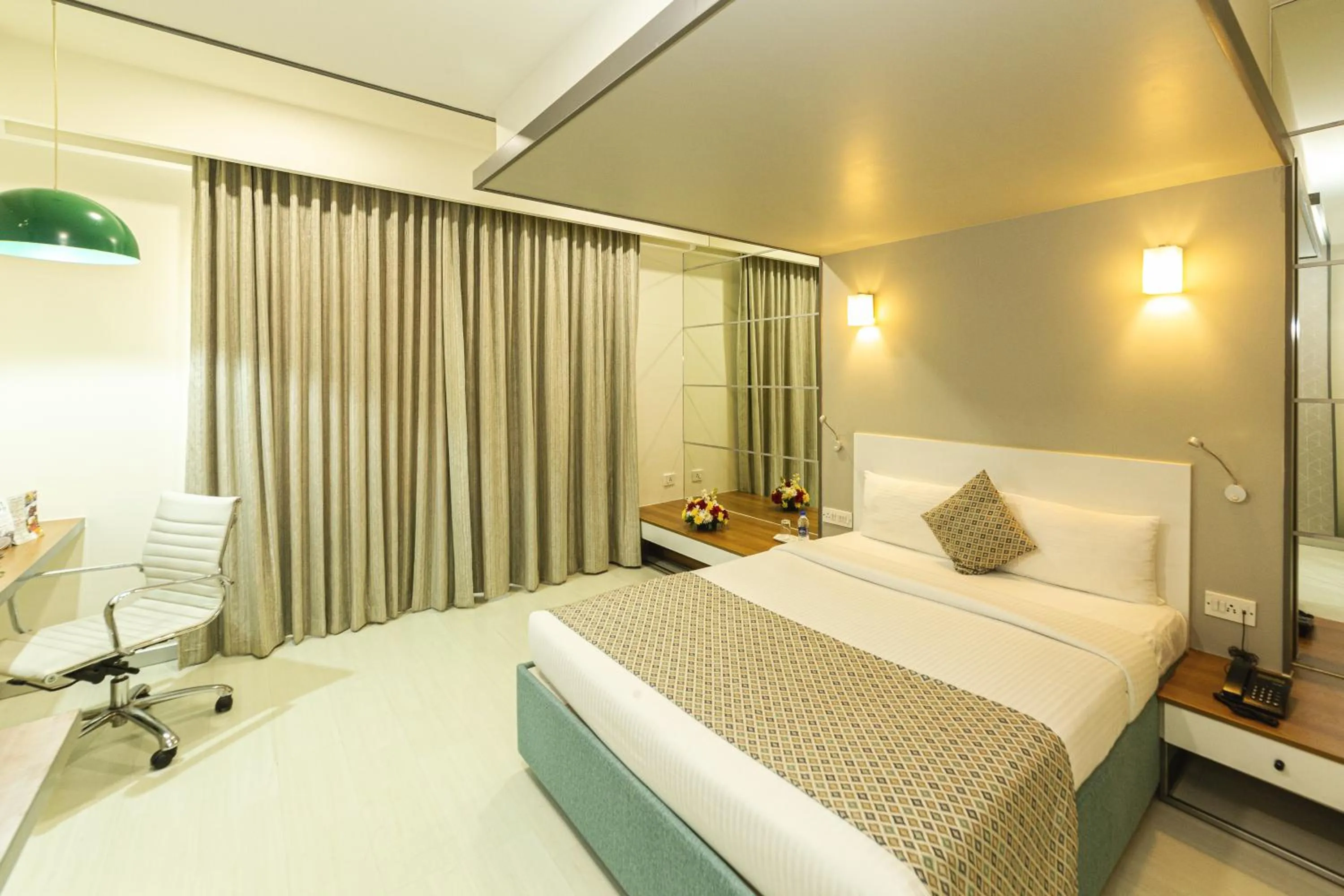 Bed in ICON SELECT by Bhagini