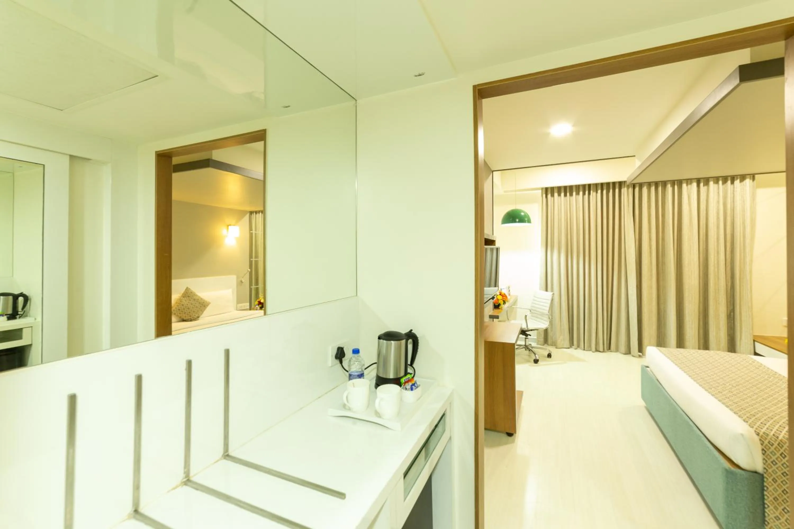 Bed in ICON SELECT by Bhagini