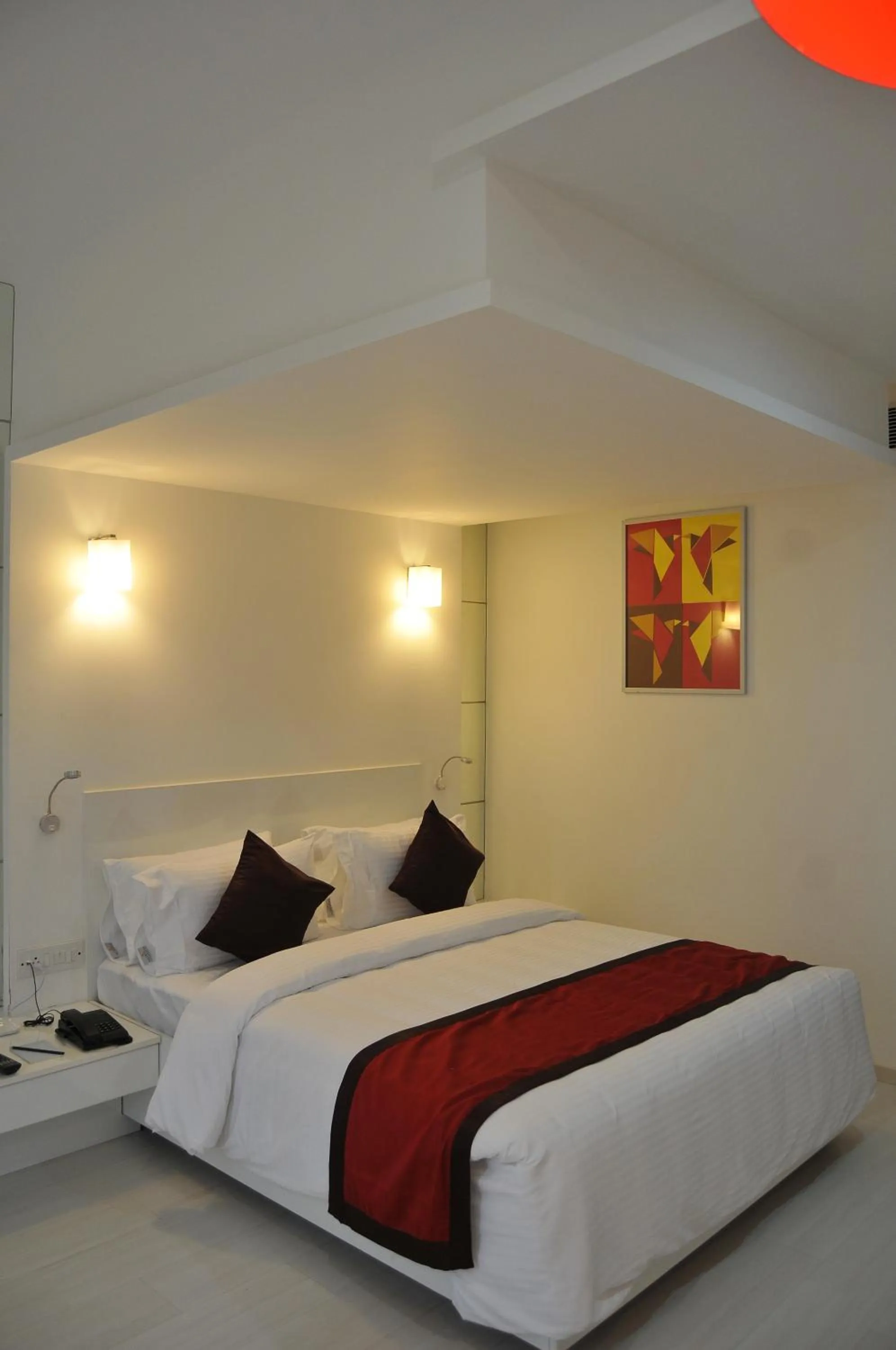 Bed in ICON SELECT by Bhagini