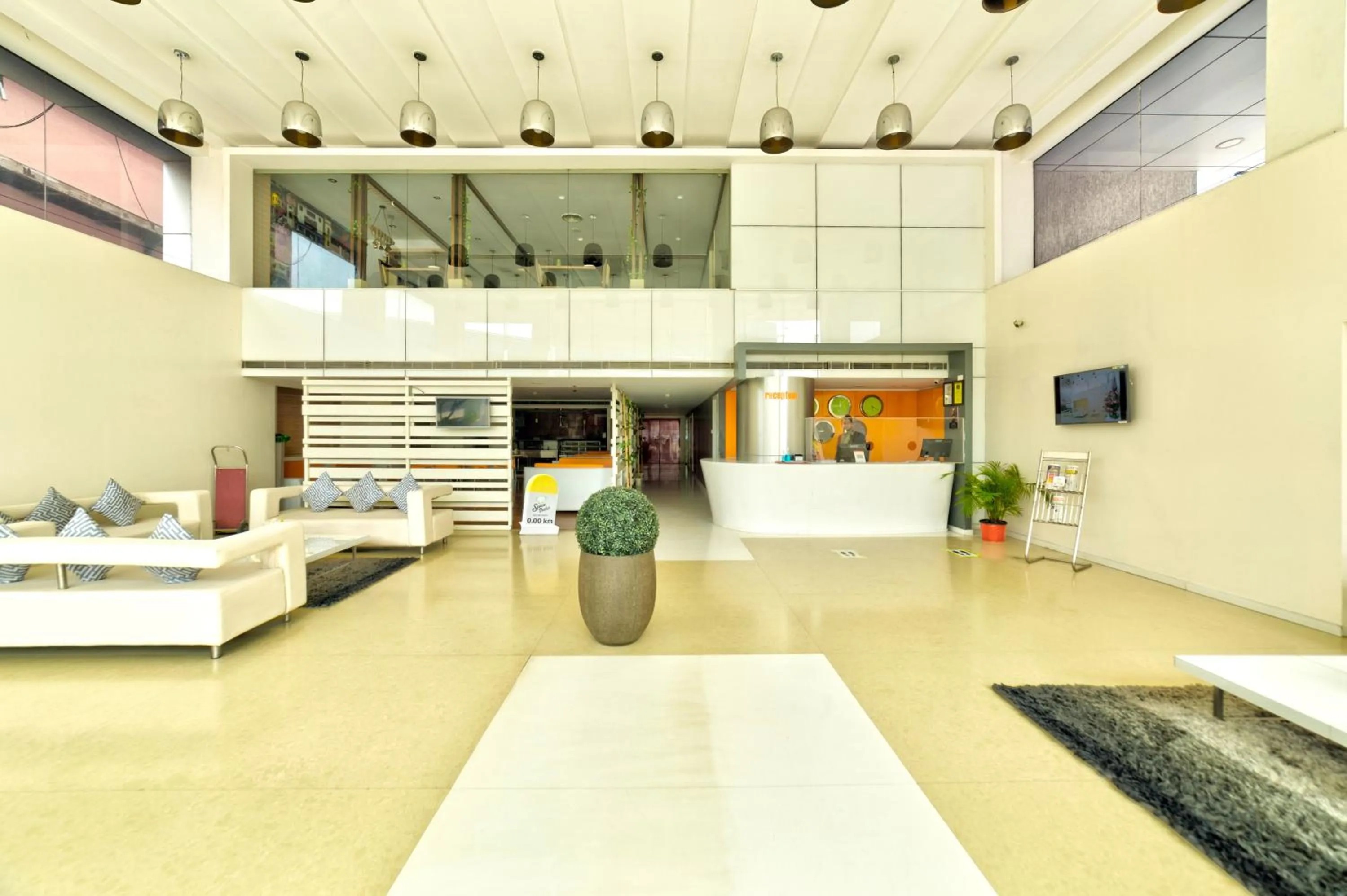 Lobby or reception in ICON SELECT by Bhagini