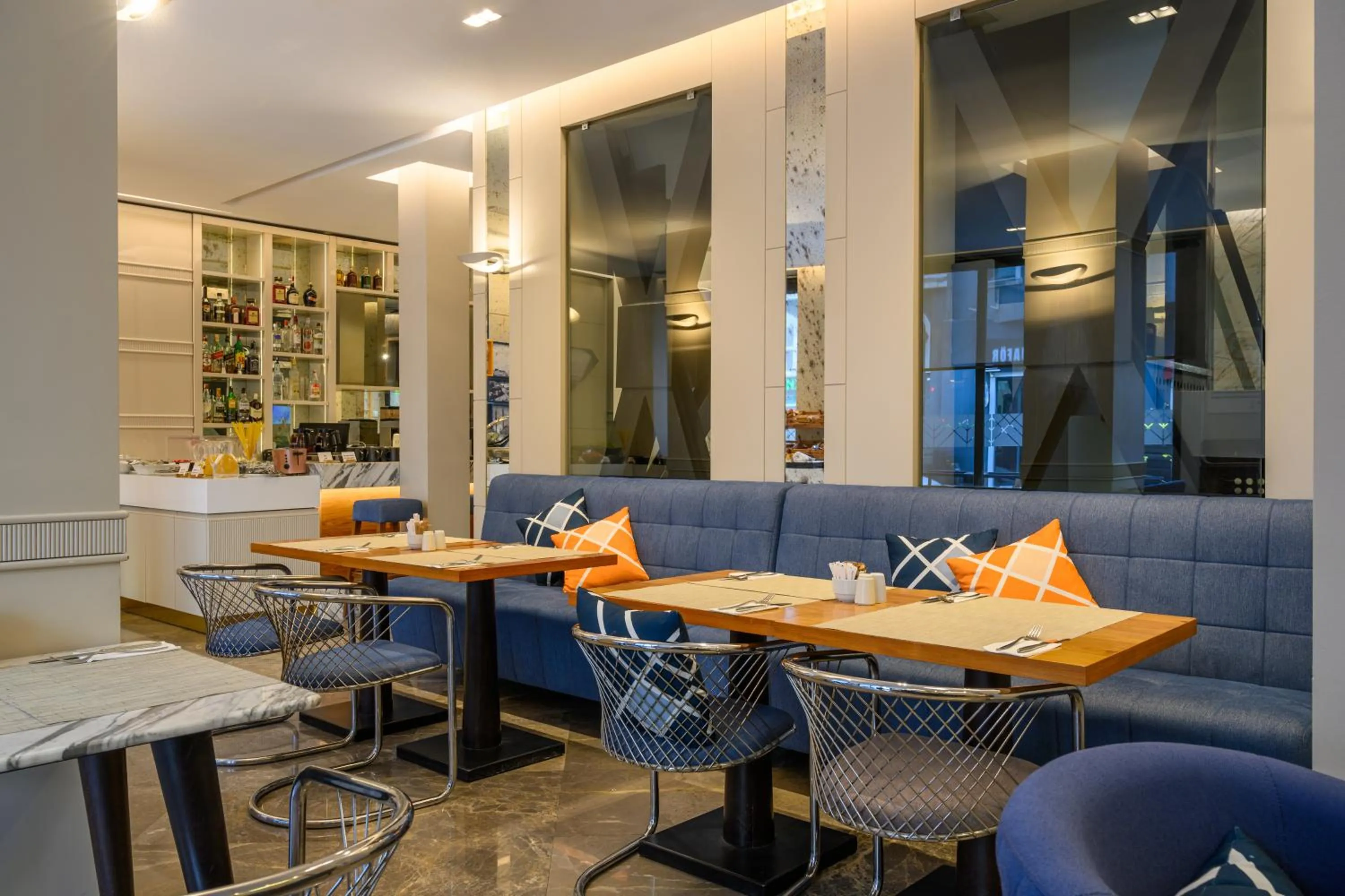 Restaurant/places to eat in Four Points Flex by Sheraton Istanbul Taksim Square