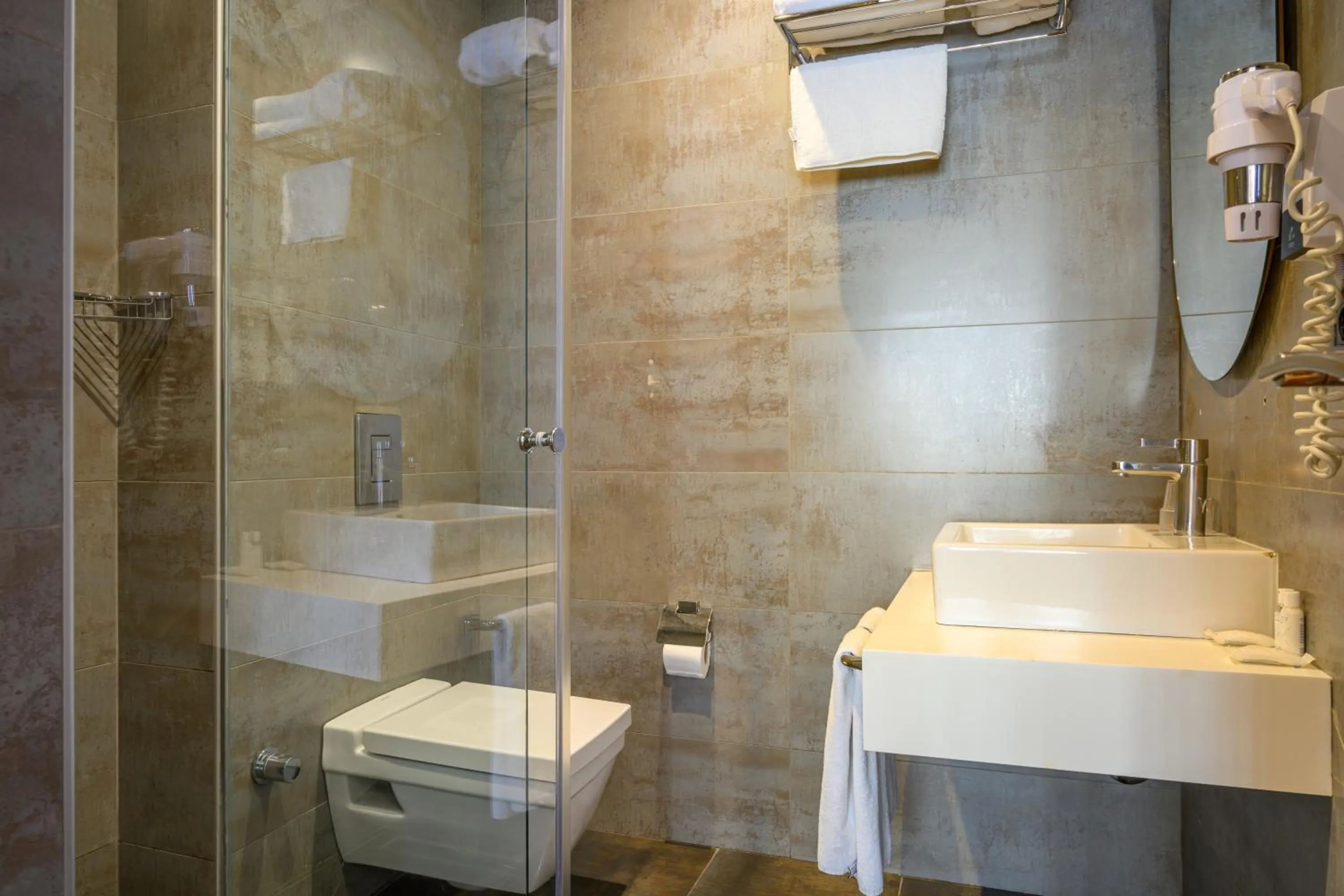 Shower in Four Points Flex by Sheraton Istanbul Taksim Square