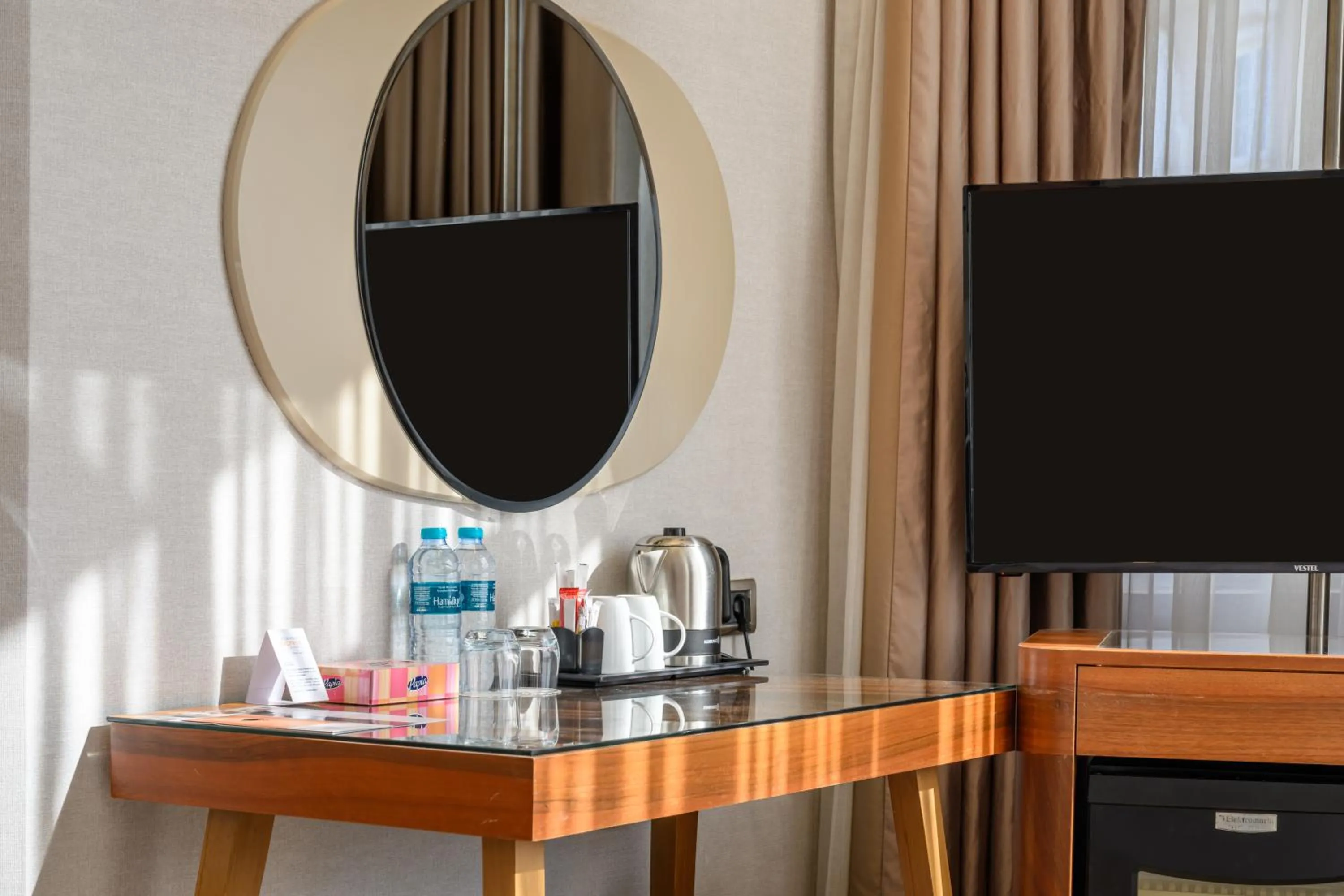 TV and multimedia in Four Points Flex by Sheraton Istanbul Taksim Square
