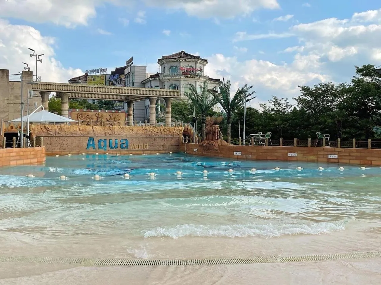 Aqua park in Sono Belle Gyeongju