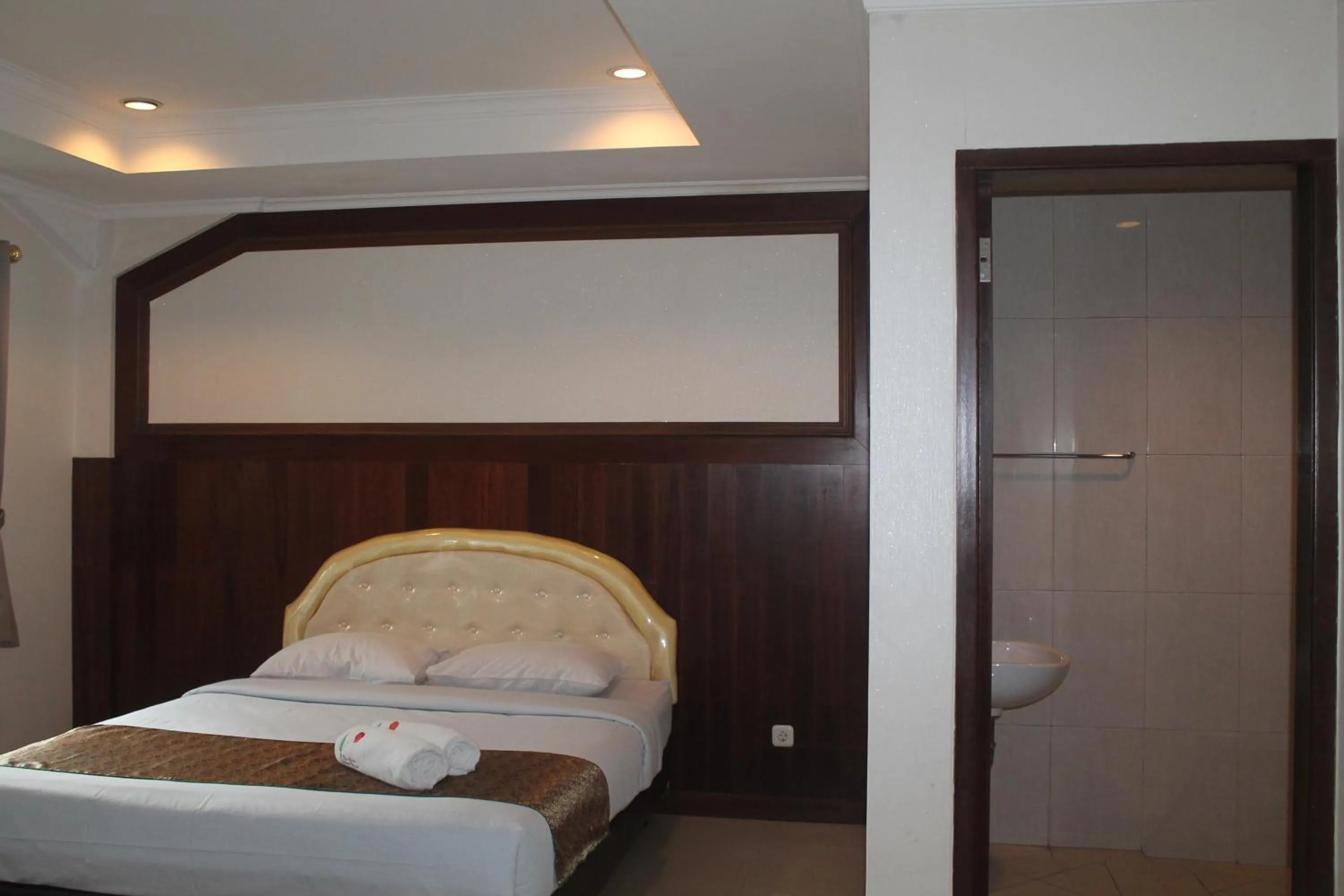 Bed in New Green Sentul Resort