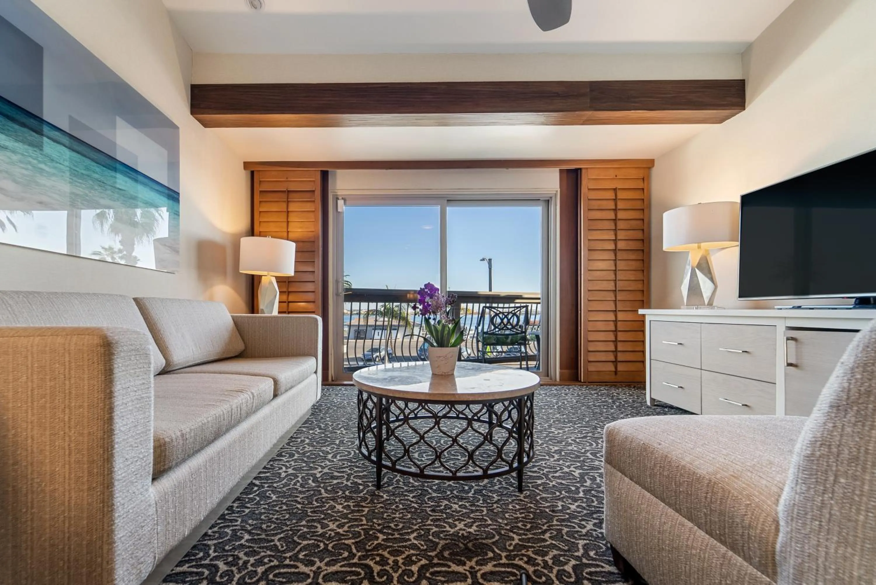 Living room in Humphreys Half Moon Inn