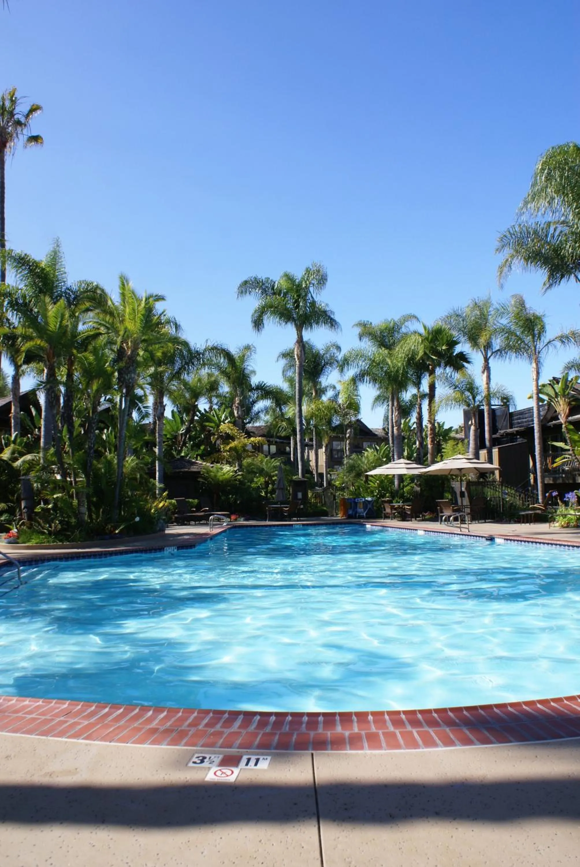 Swimming pool in Humphreys Half Moon Inn