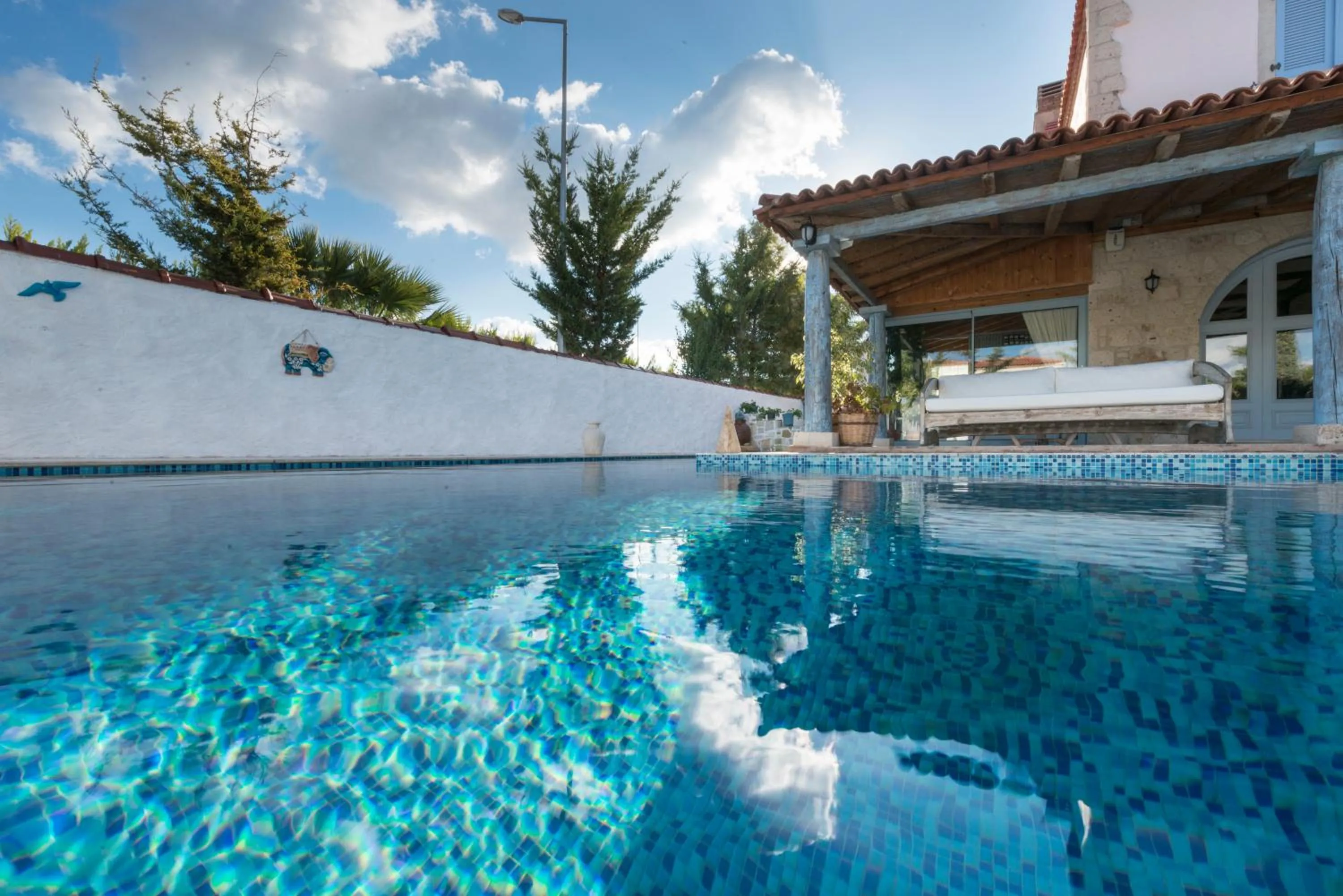 Pool view in Moy Hotel